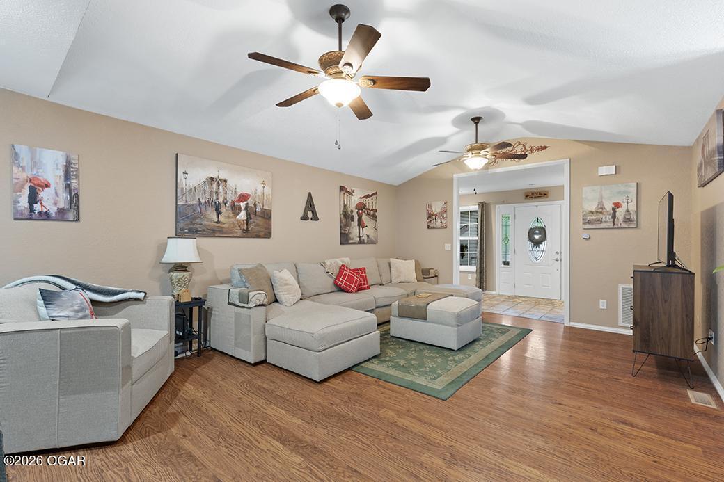 589 Barton Place