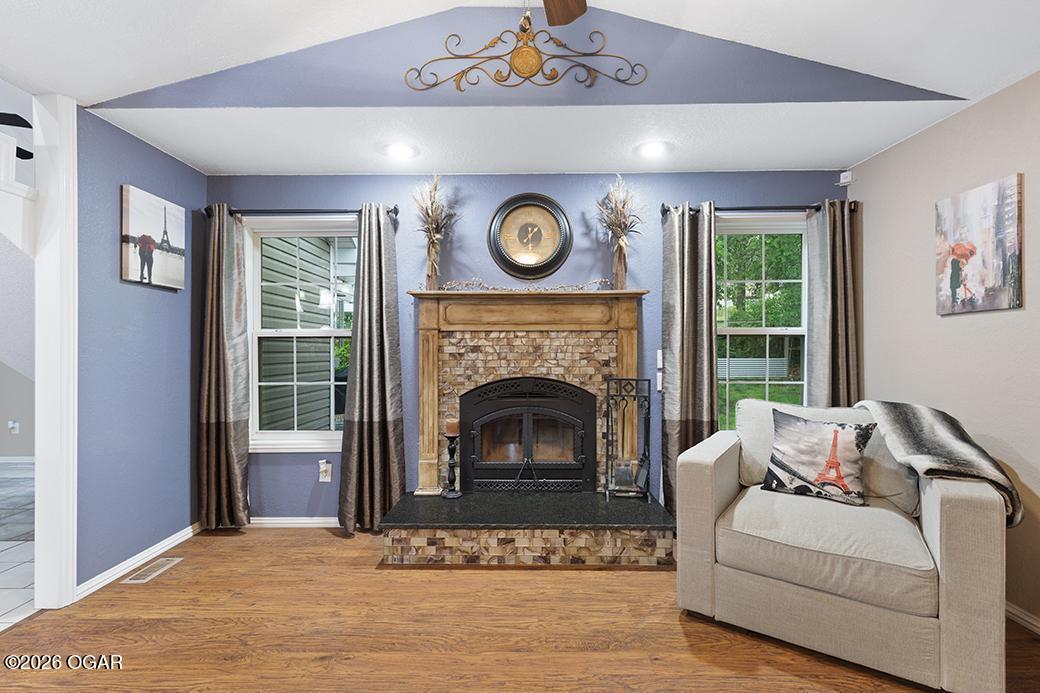 589 Barton Place