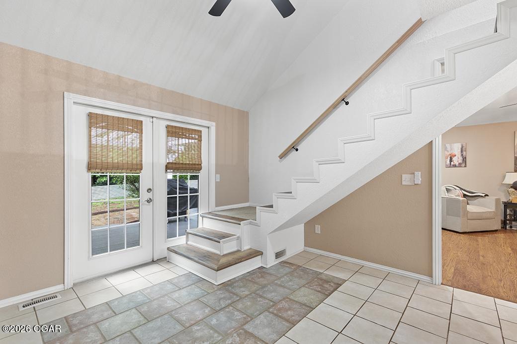 589 Barton Place