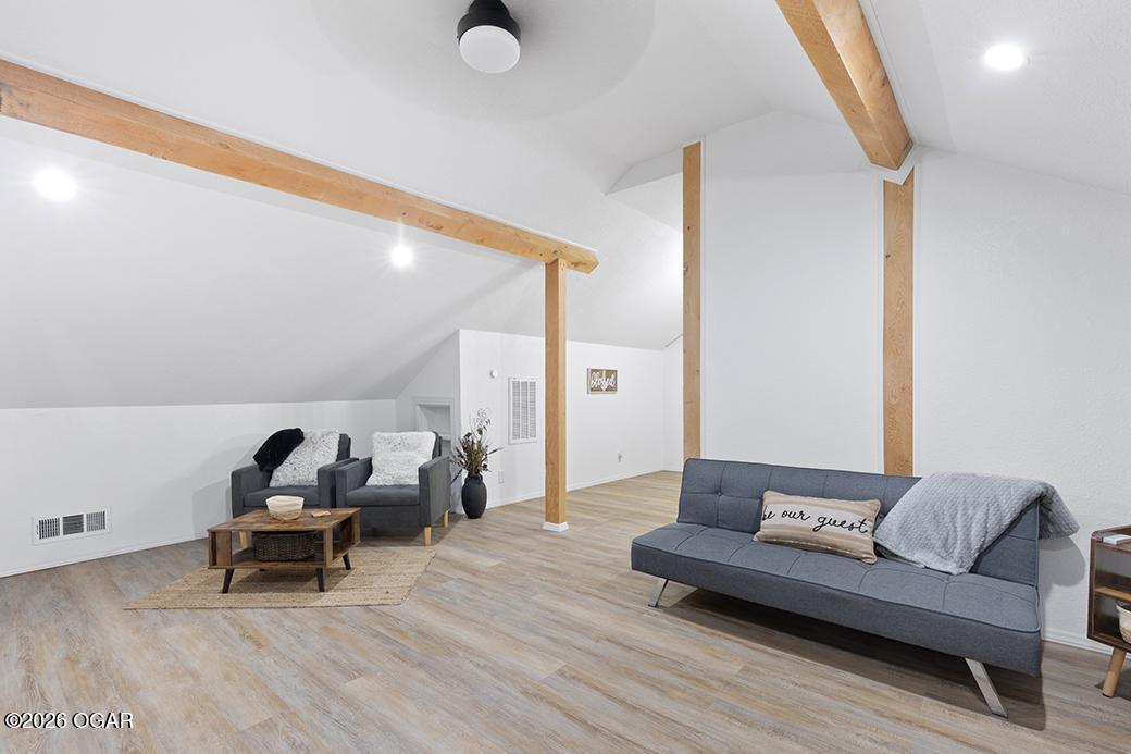 589 Barton Place
