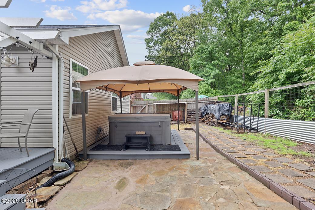 589 Barton Place