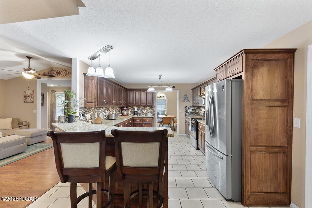 589 Barton Place