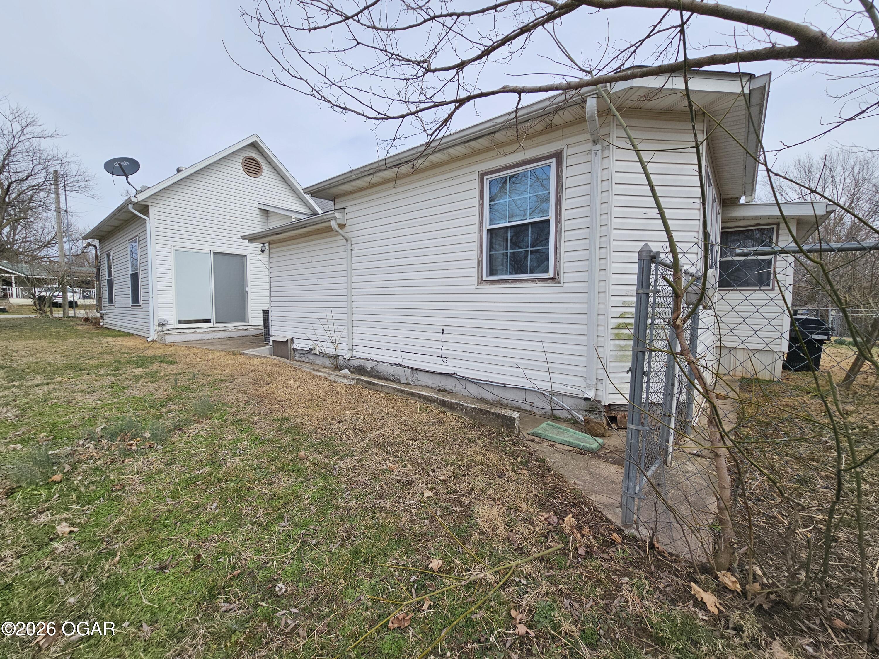 108 E Montgomery Street