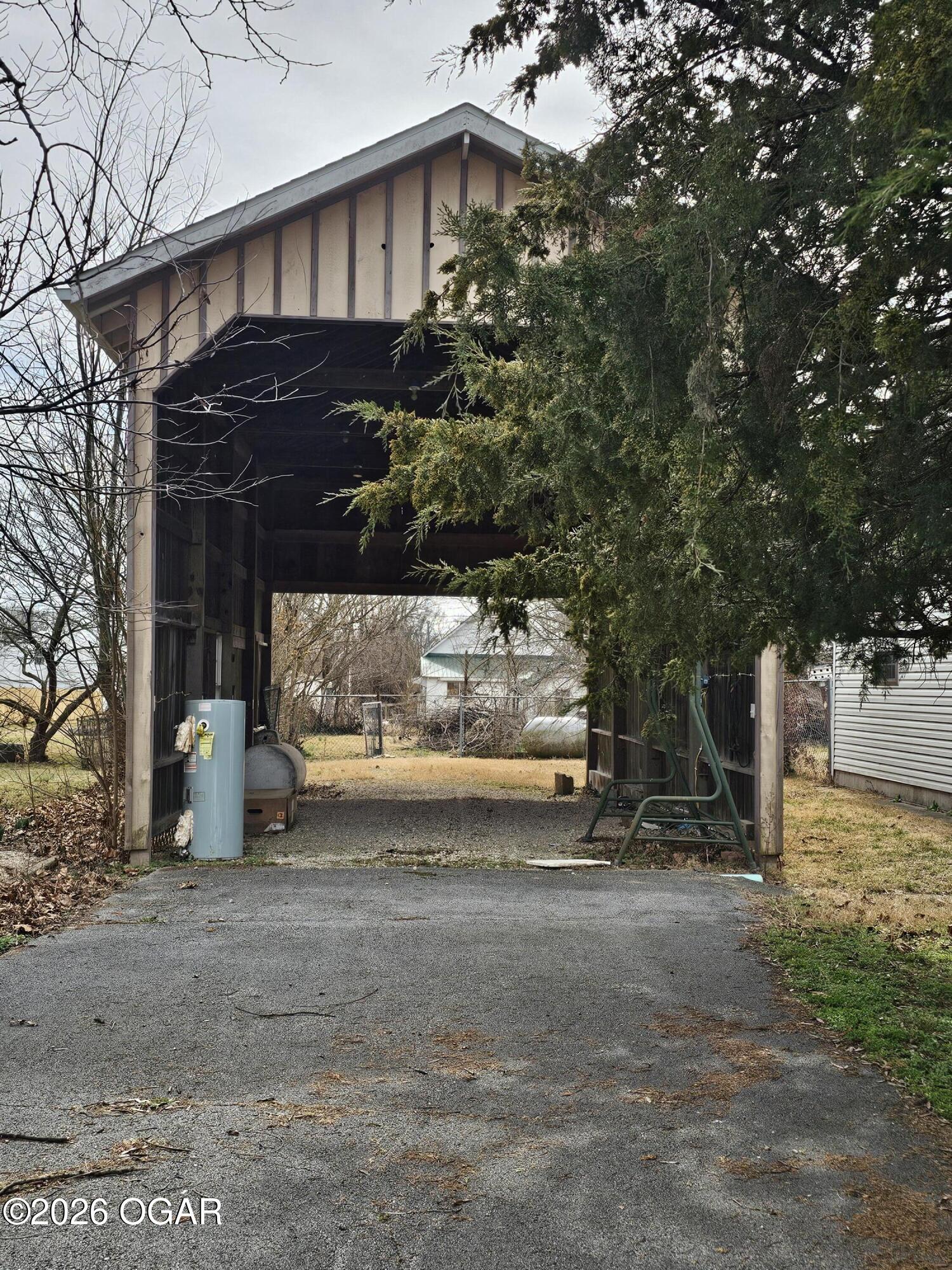 108 E Montgomery Street