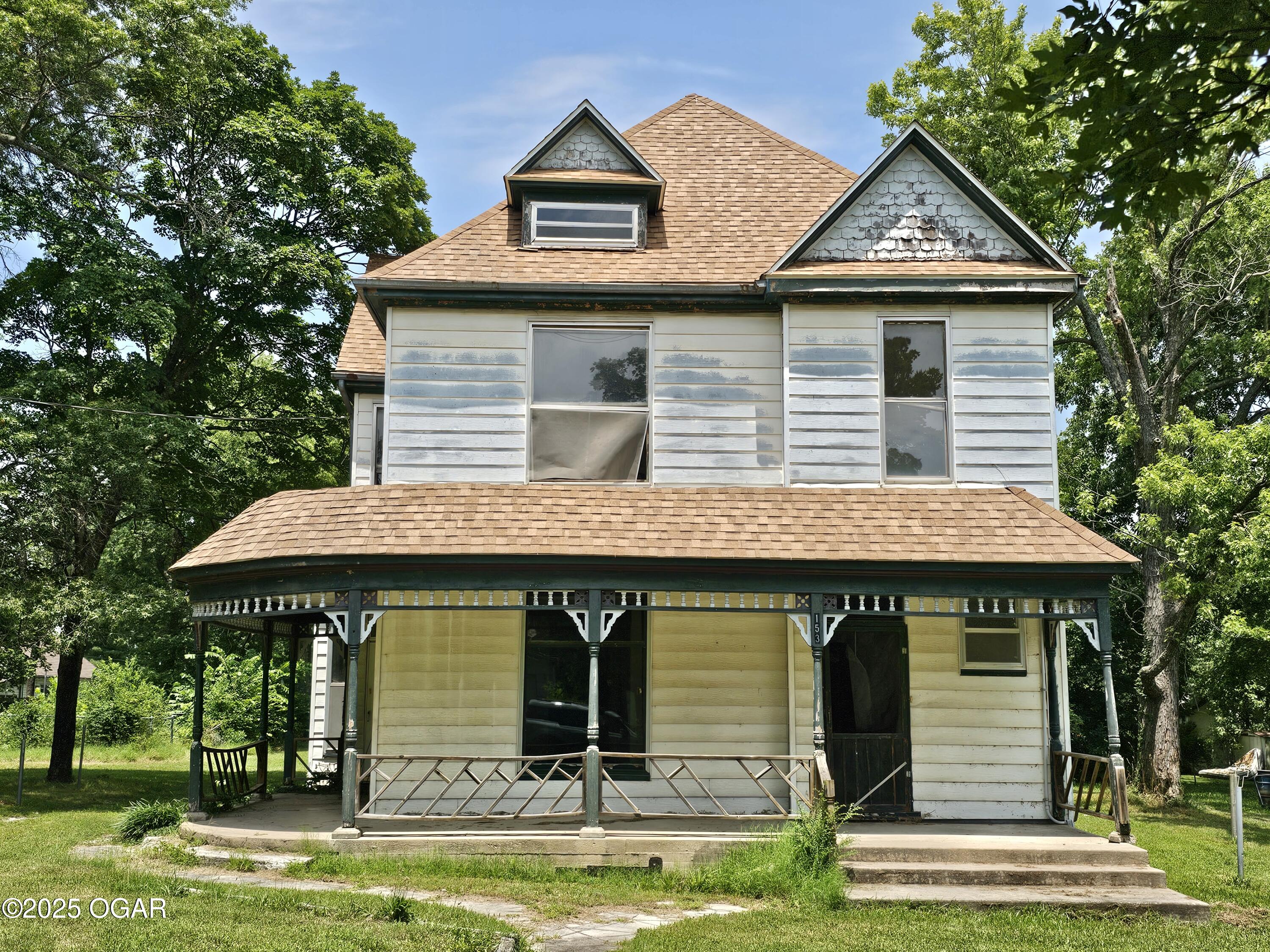153 E Blow Street