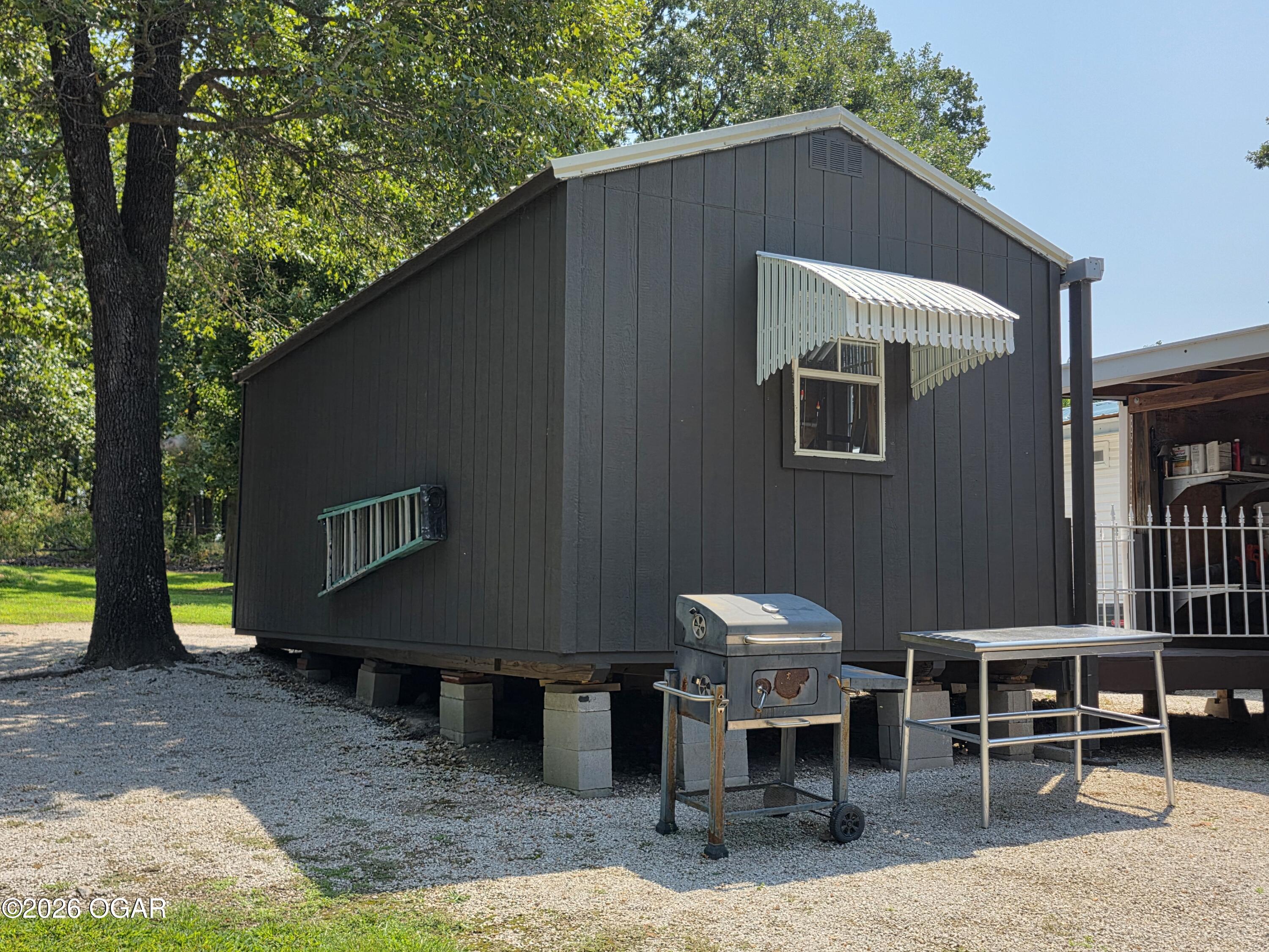 17664 Locust Road