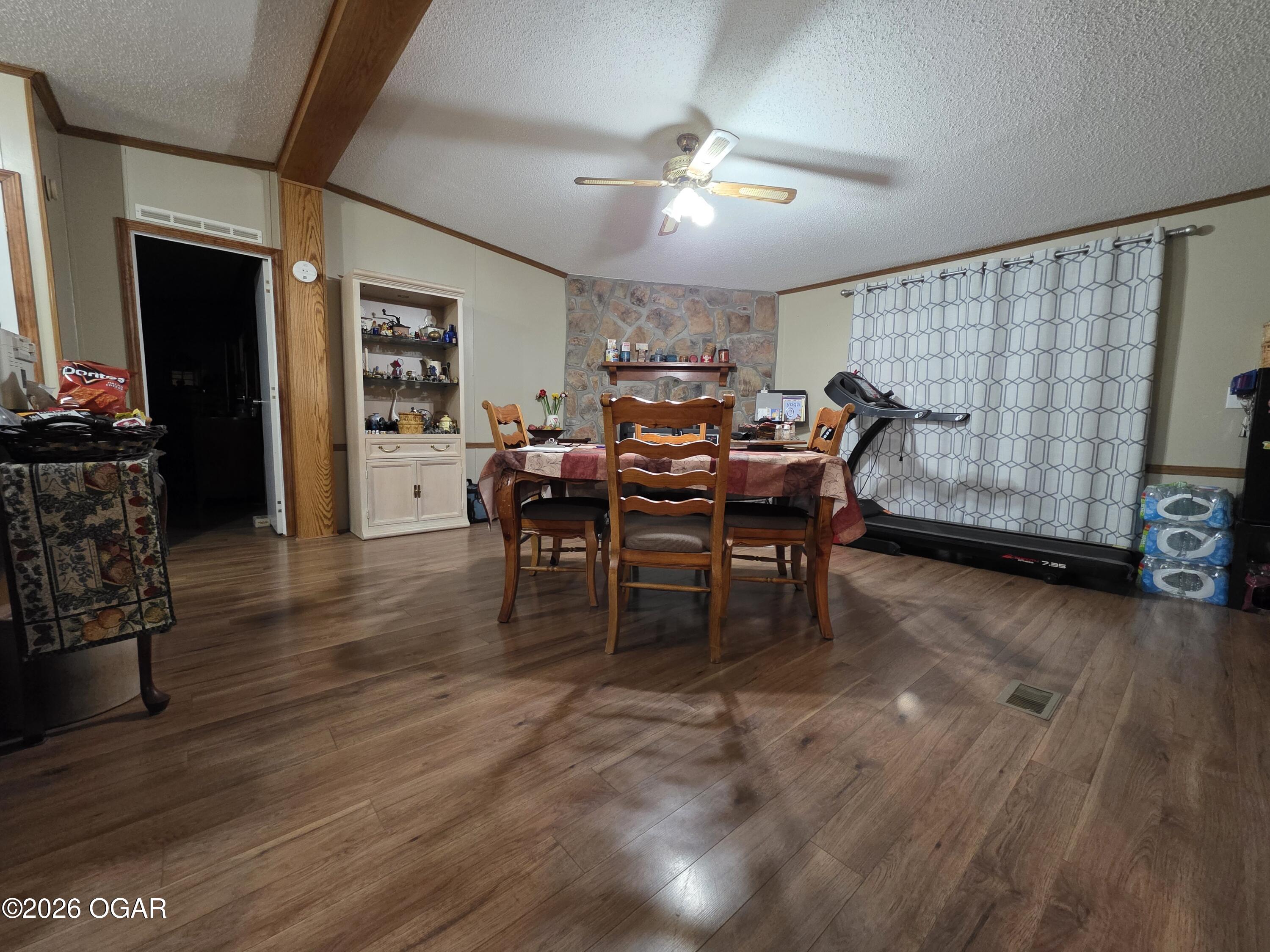 17664 Locust Road