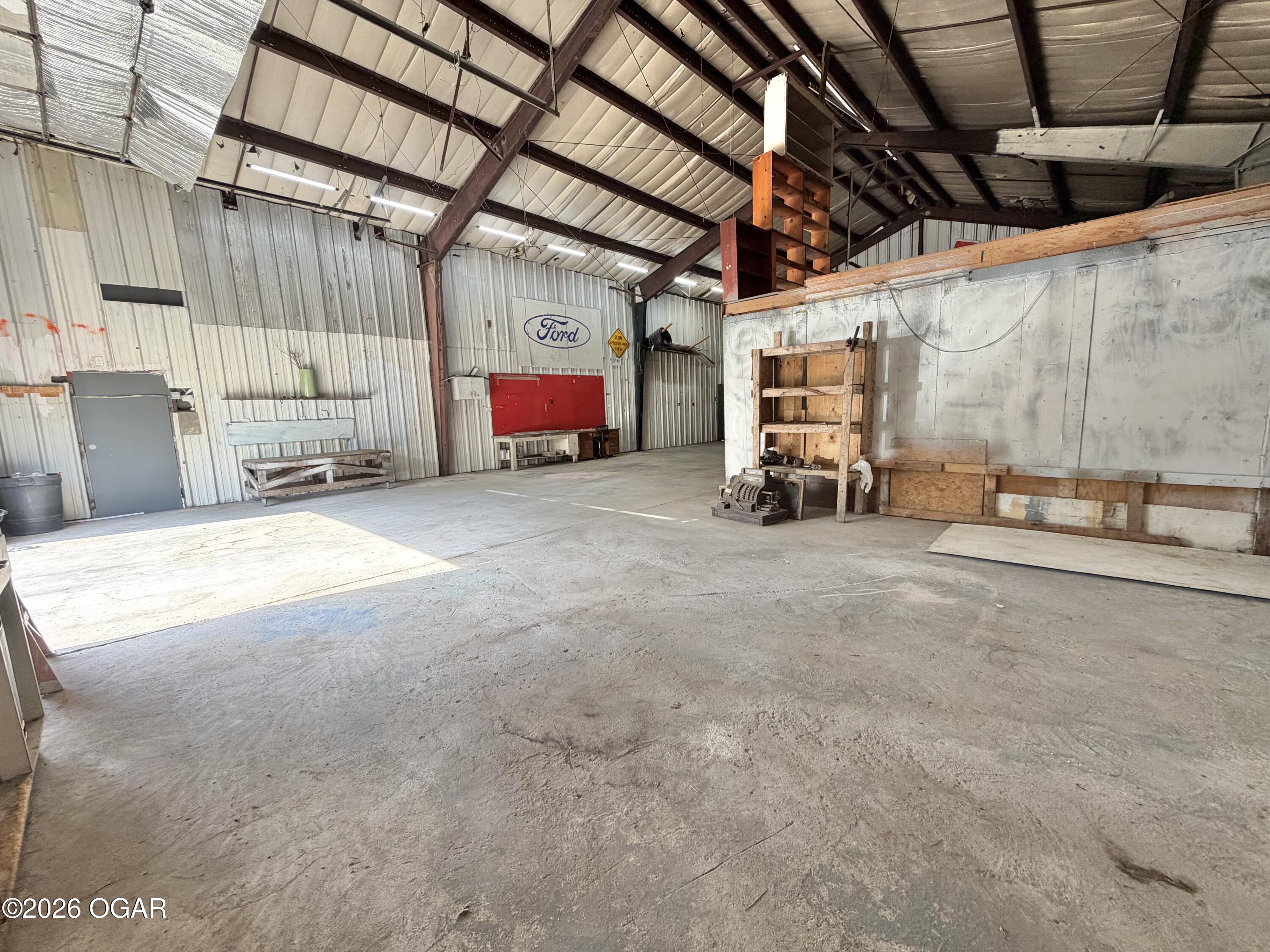 9741 Gateway Drive