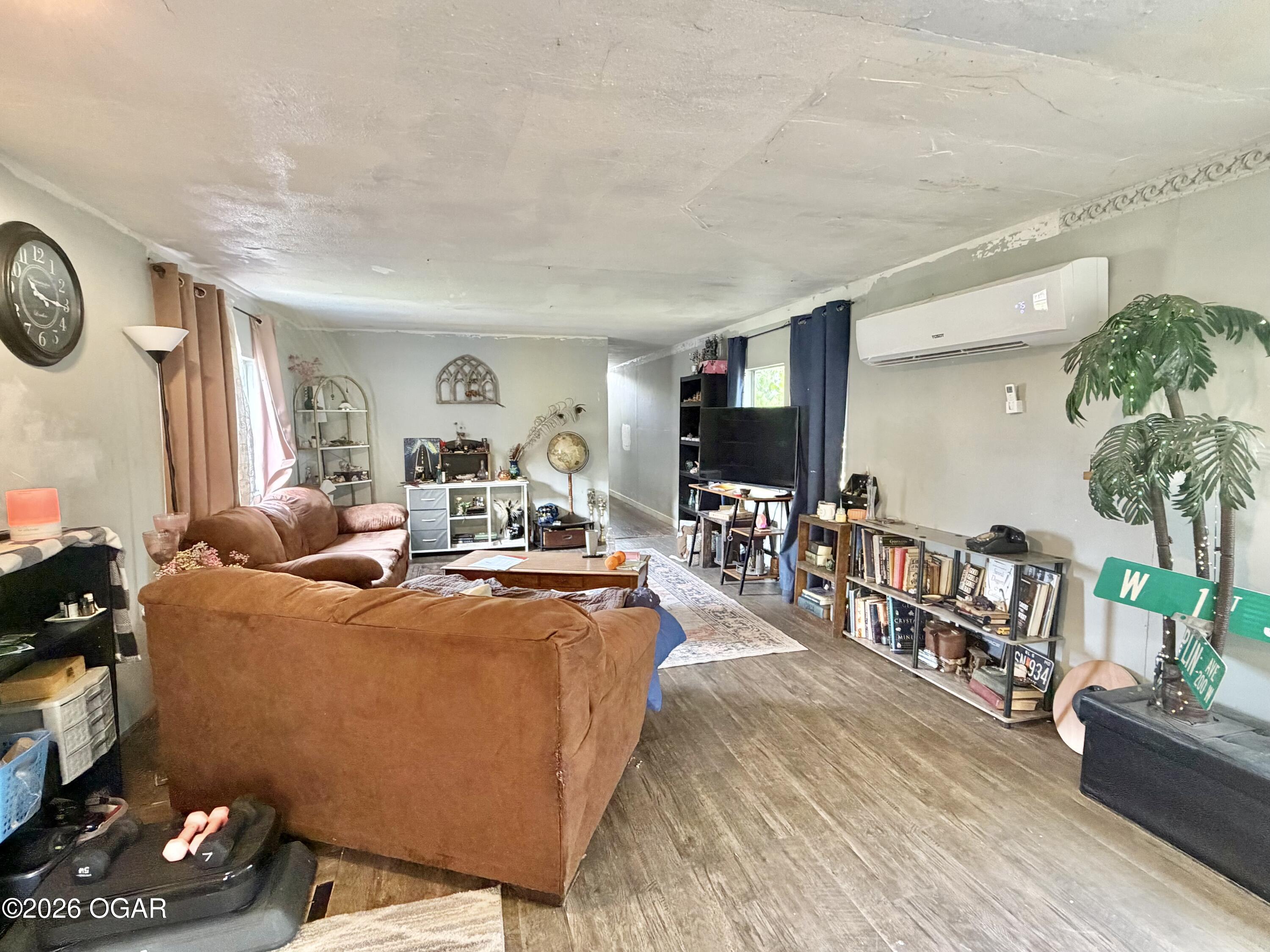 9741 Gateway Drive