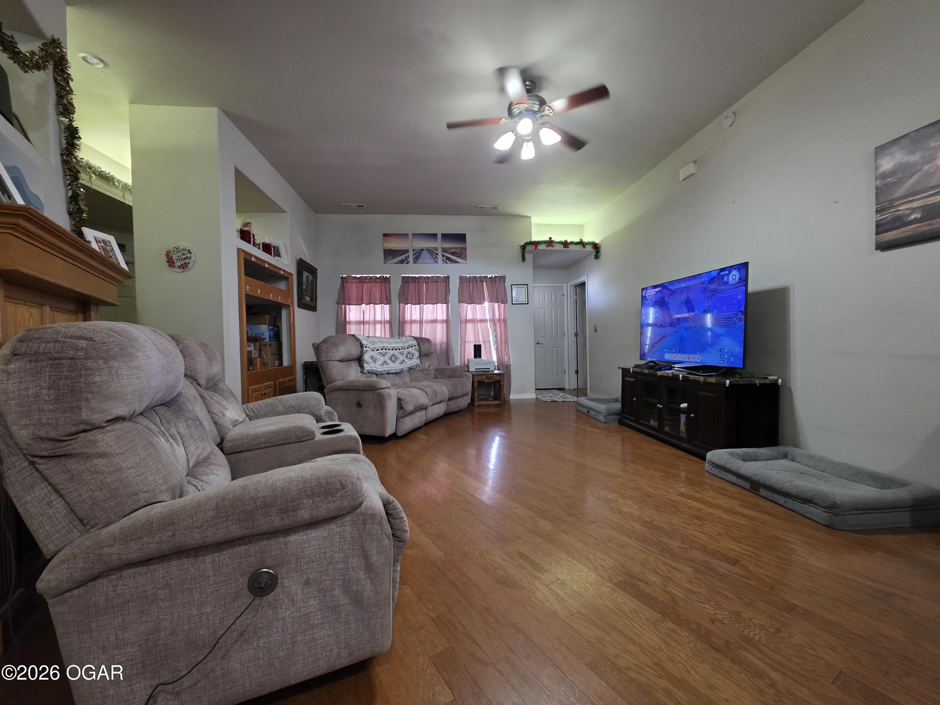 1704 Rosewood Drive