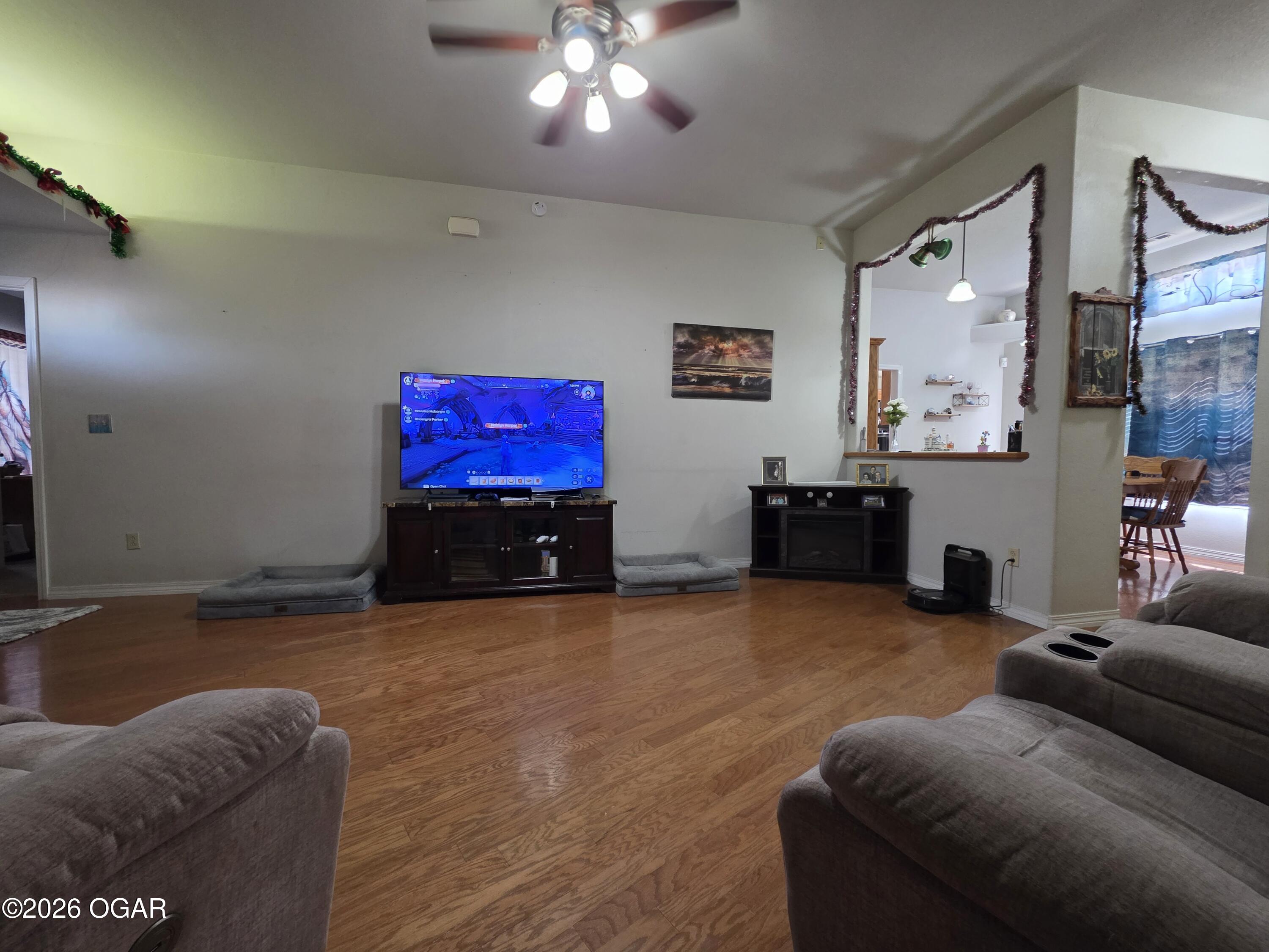 1704 Rosewood Drive