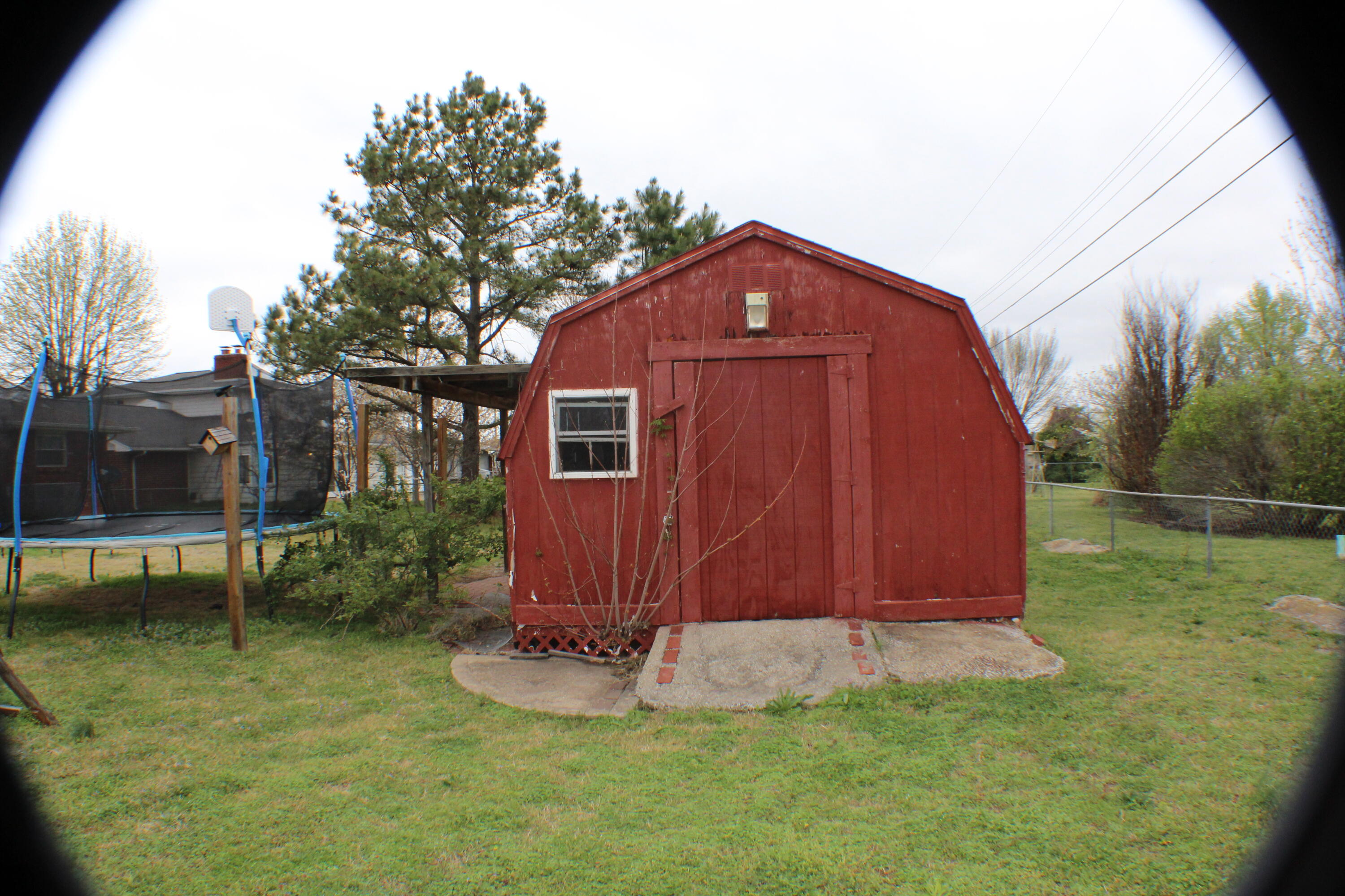 2621 S Illinois Avenue