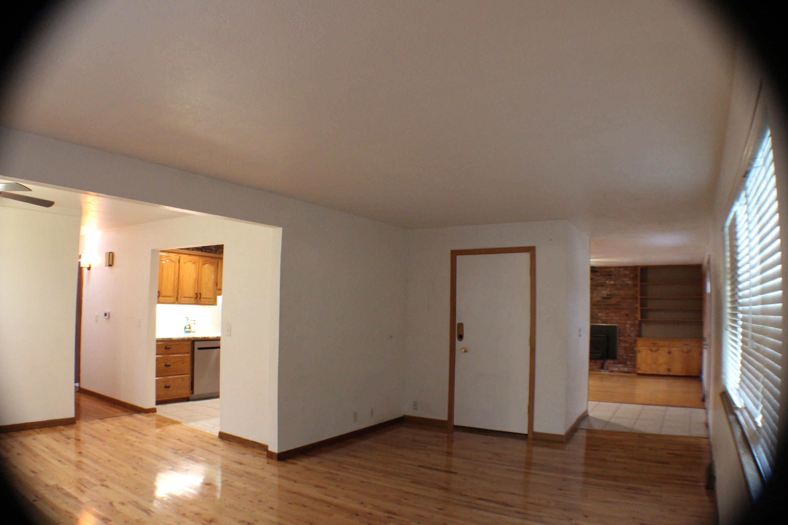 2621 S Illinois Avenue