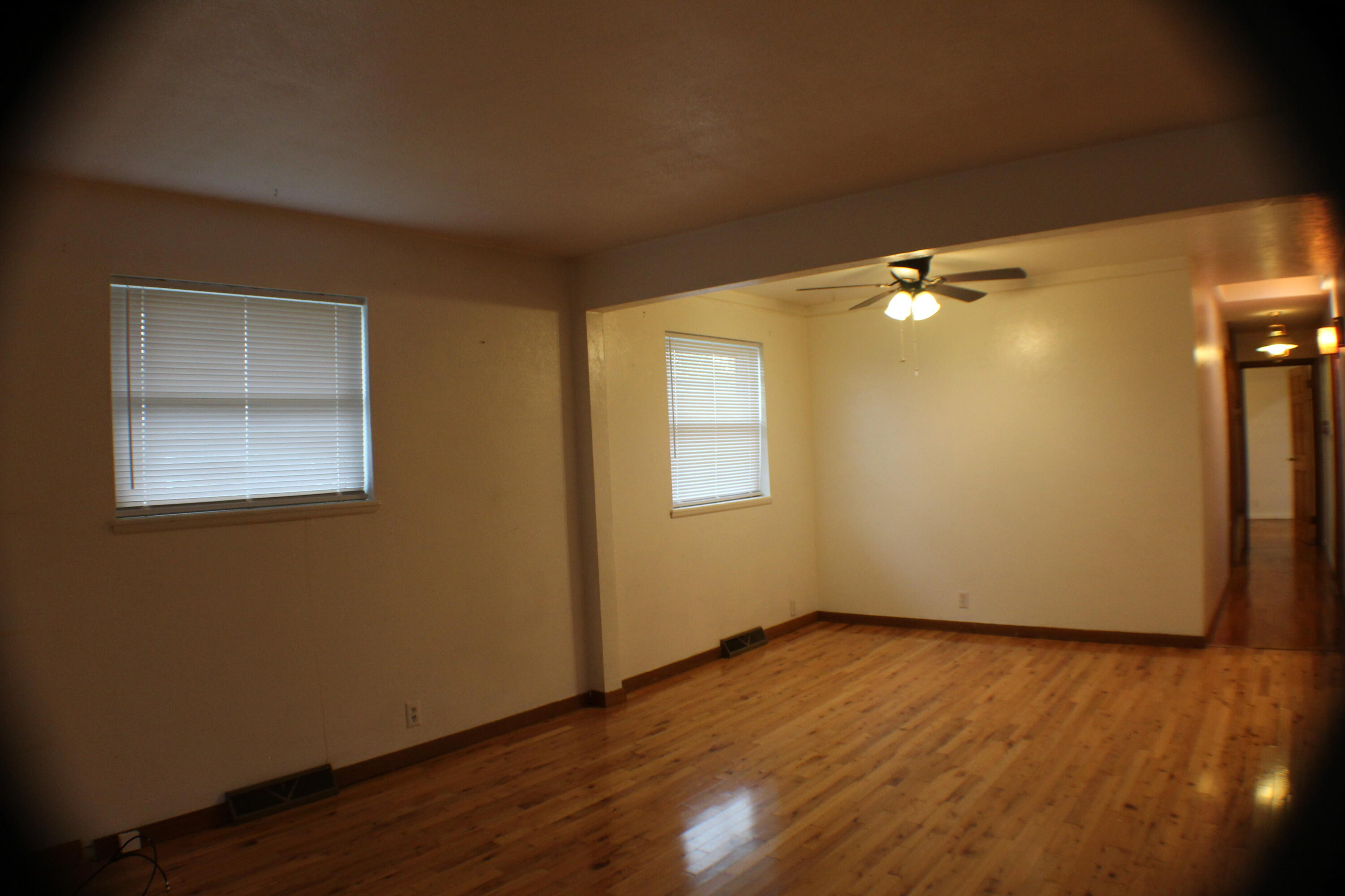 2621 S Illinois Avenue