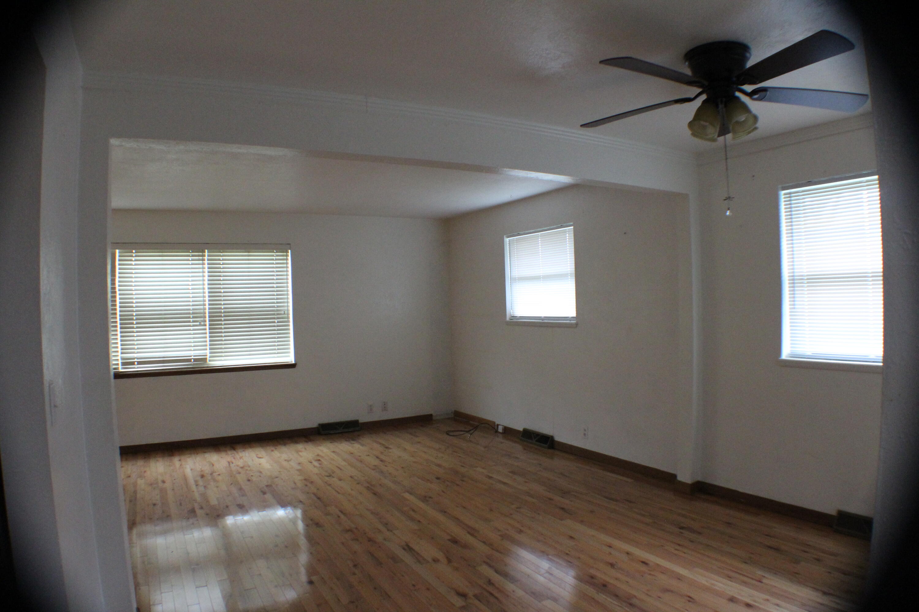 2621 S Illinois Avenue