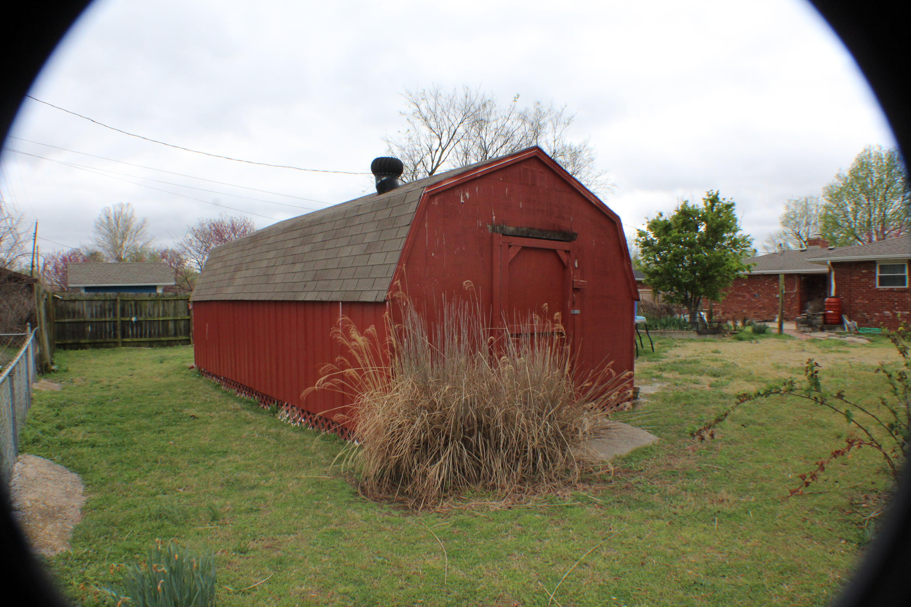 2621 S Illinois Avenue