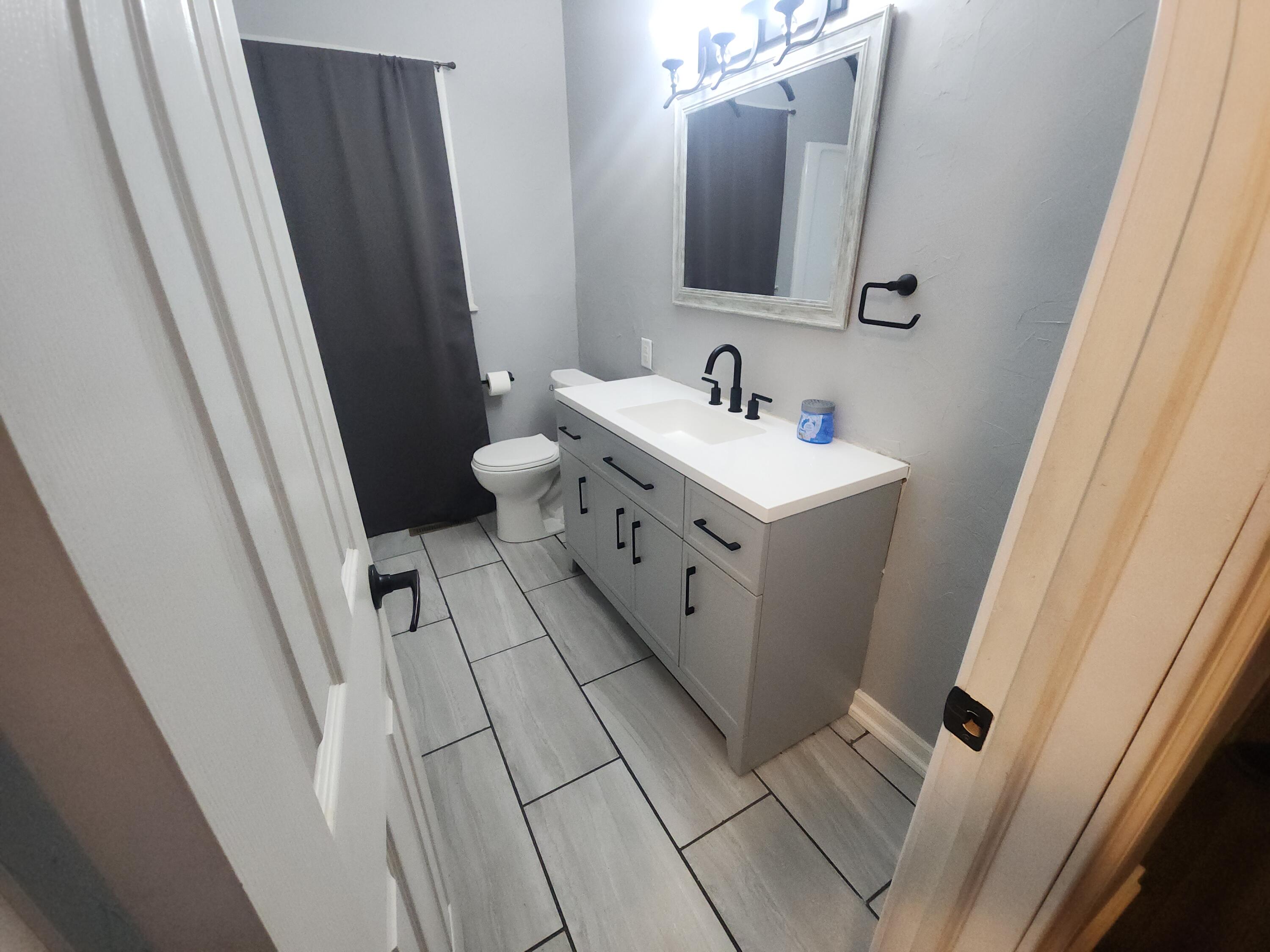 3211 W Lombard Street