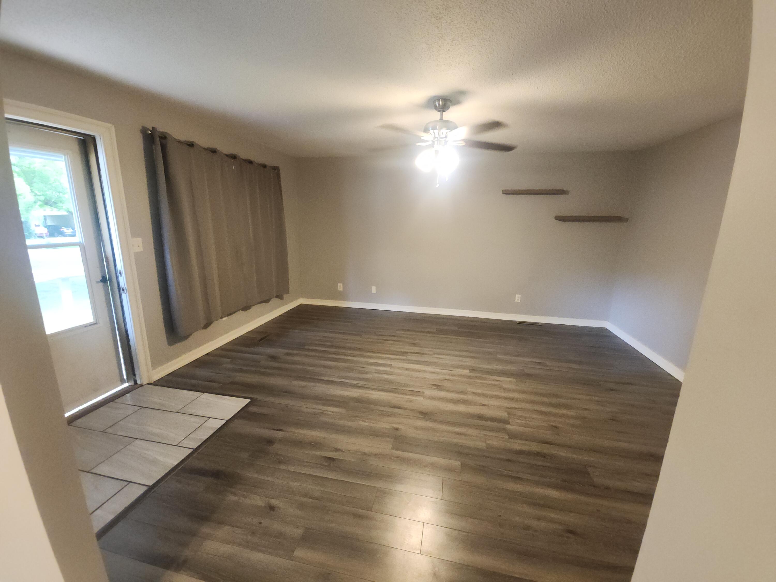 3211 W Lombard Street