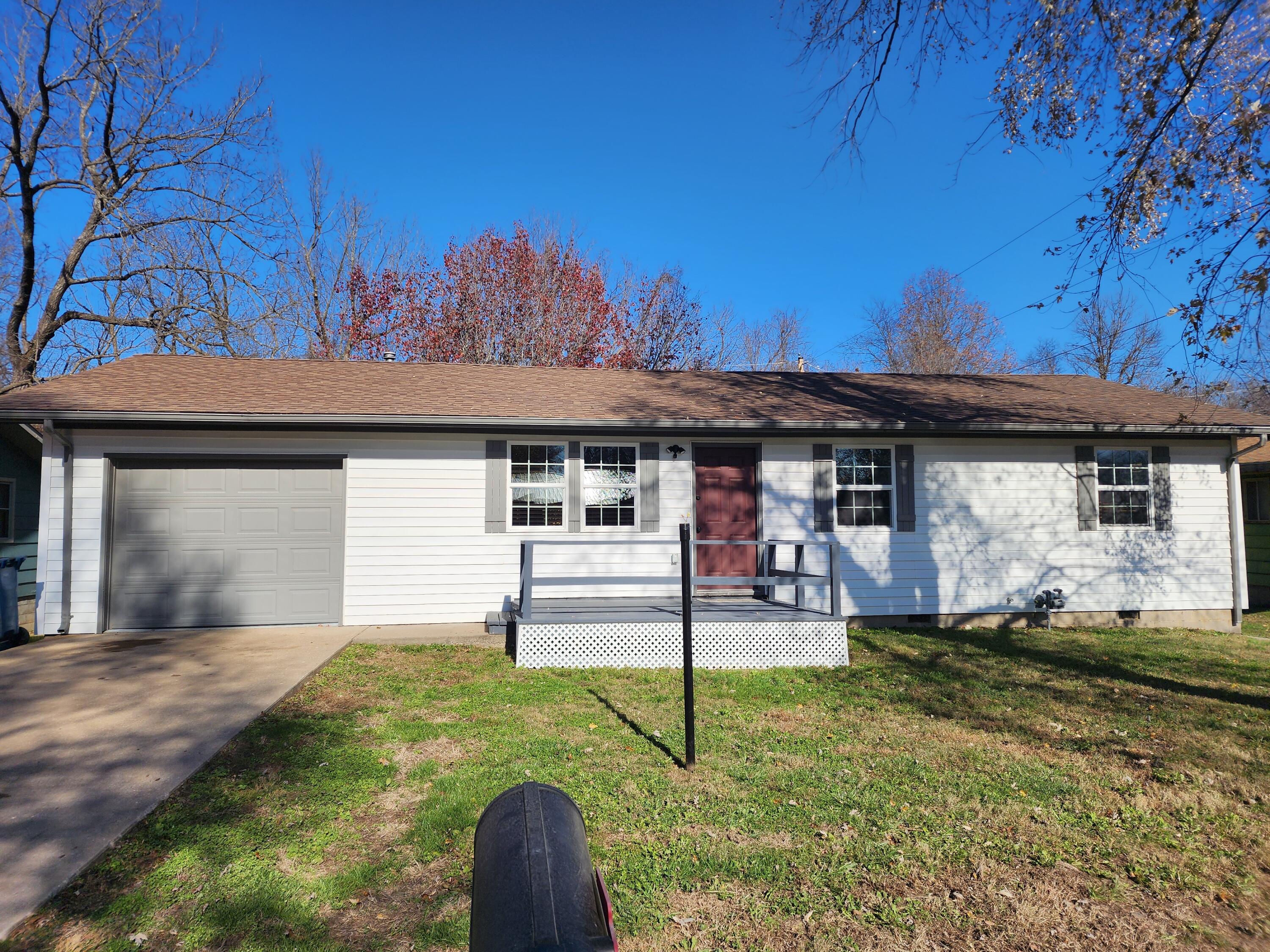 1104 Stratford Place