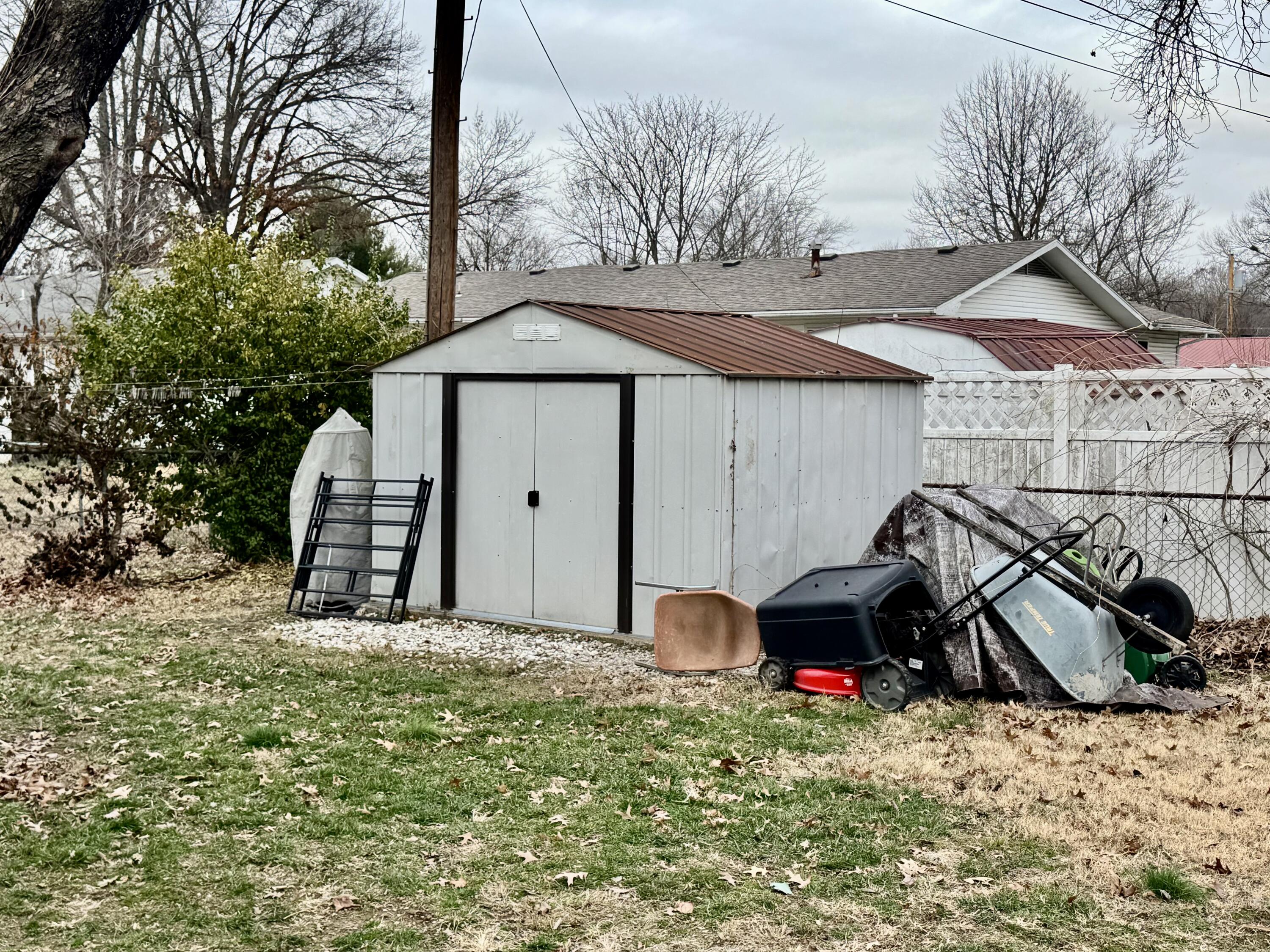 819 Southeast Boulevard