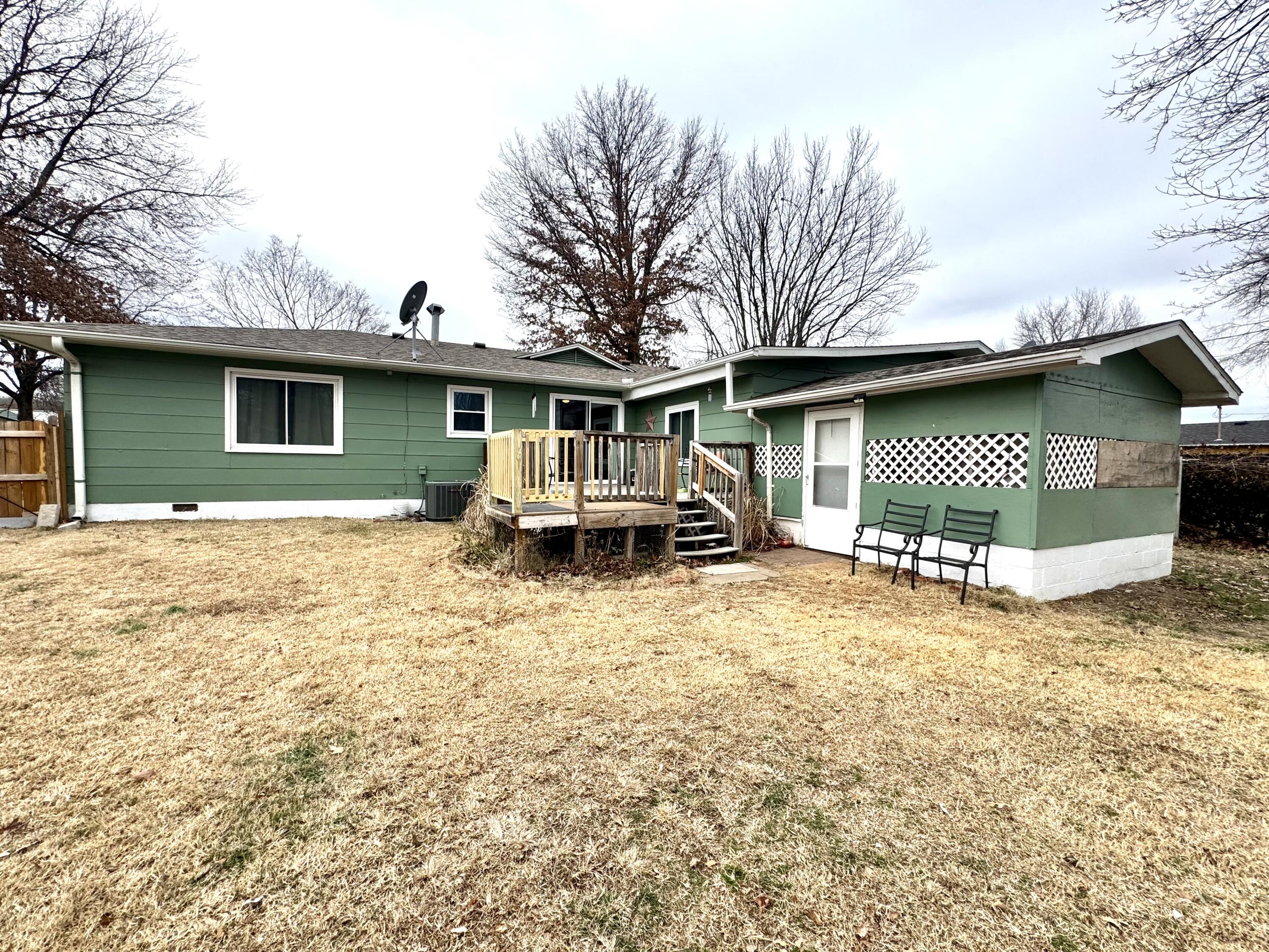 819 Southeast Boulevard