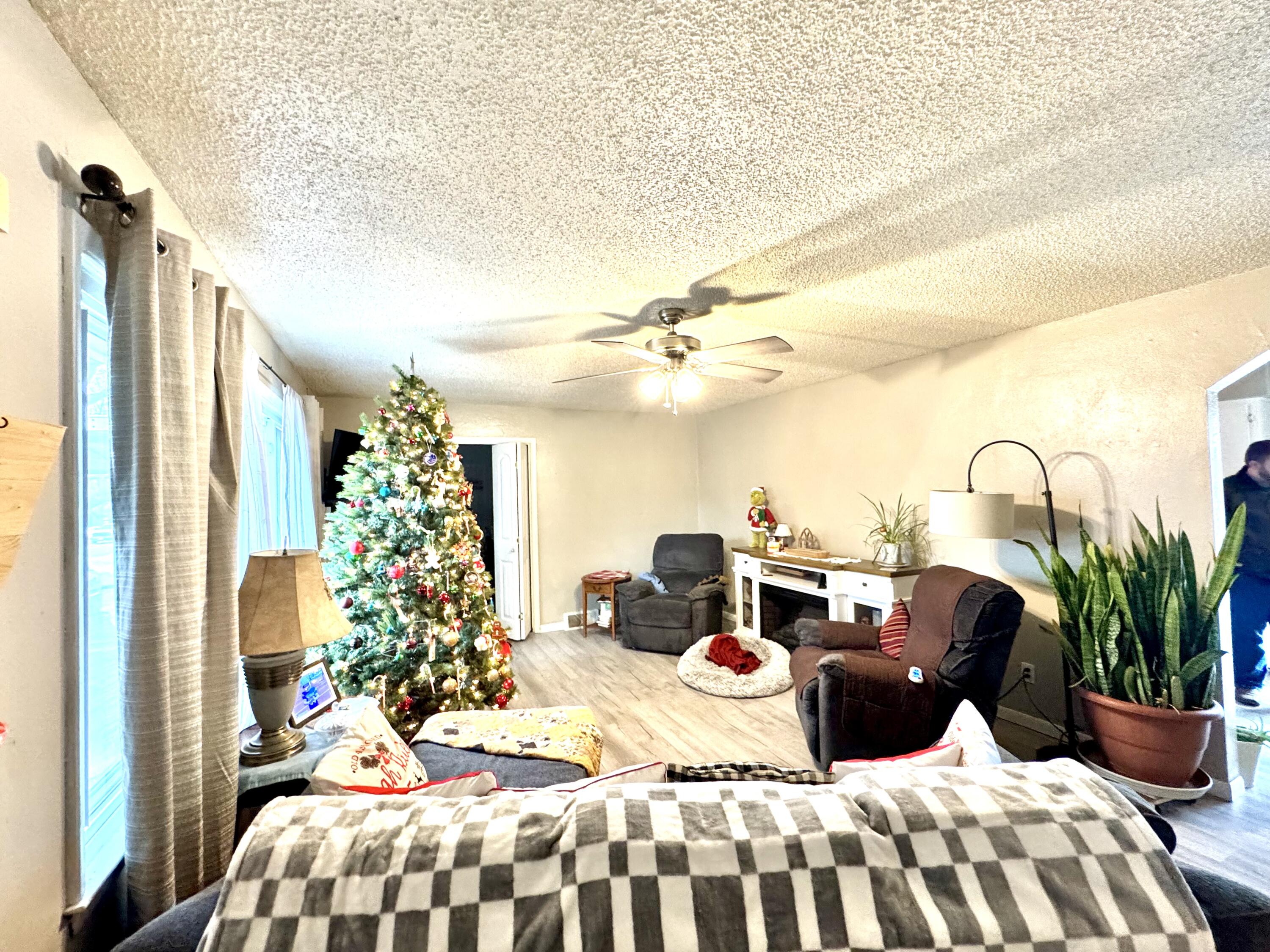 819 Southeast Boulevard