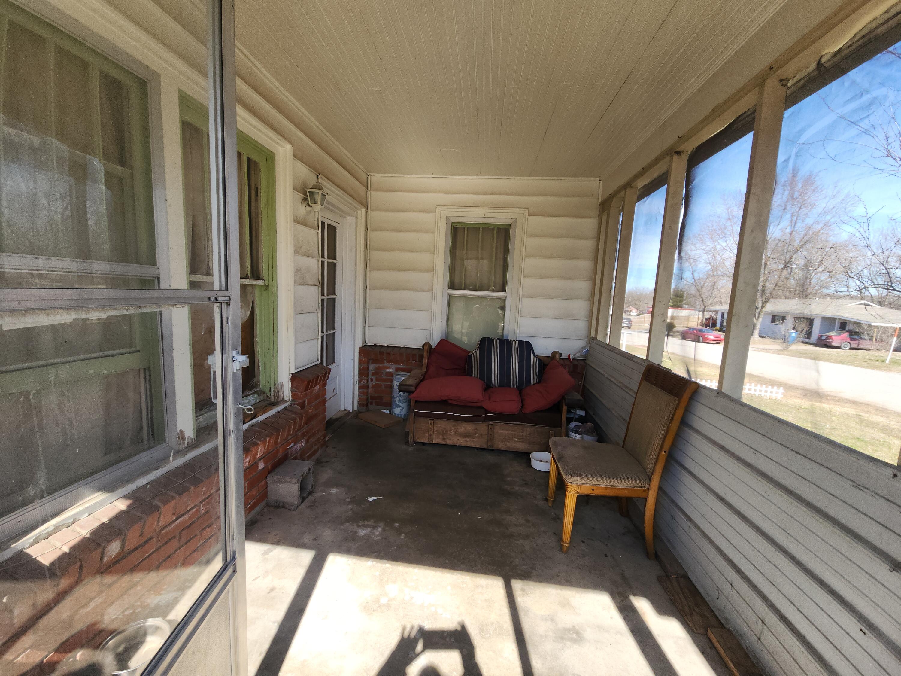 300 N Lincoln Street