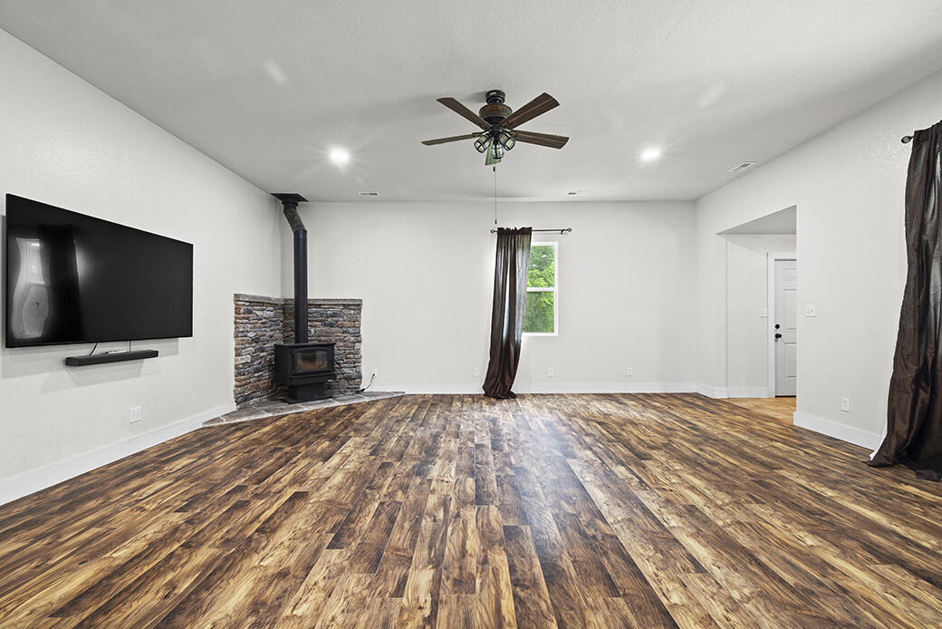 8406 Jasmine Drive