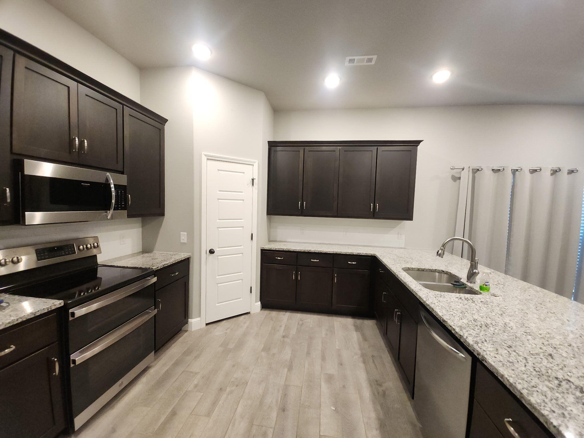 2122 Timbercrest Drive