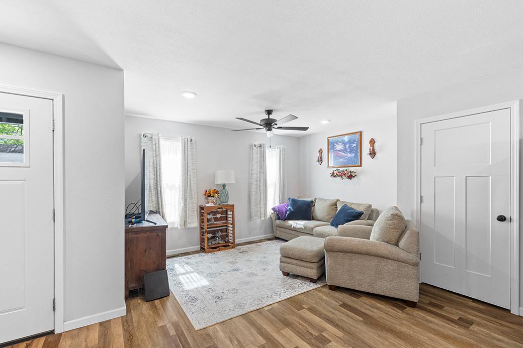 233 E Mckinley Street