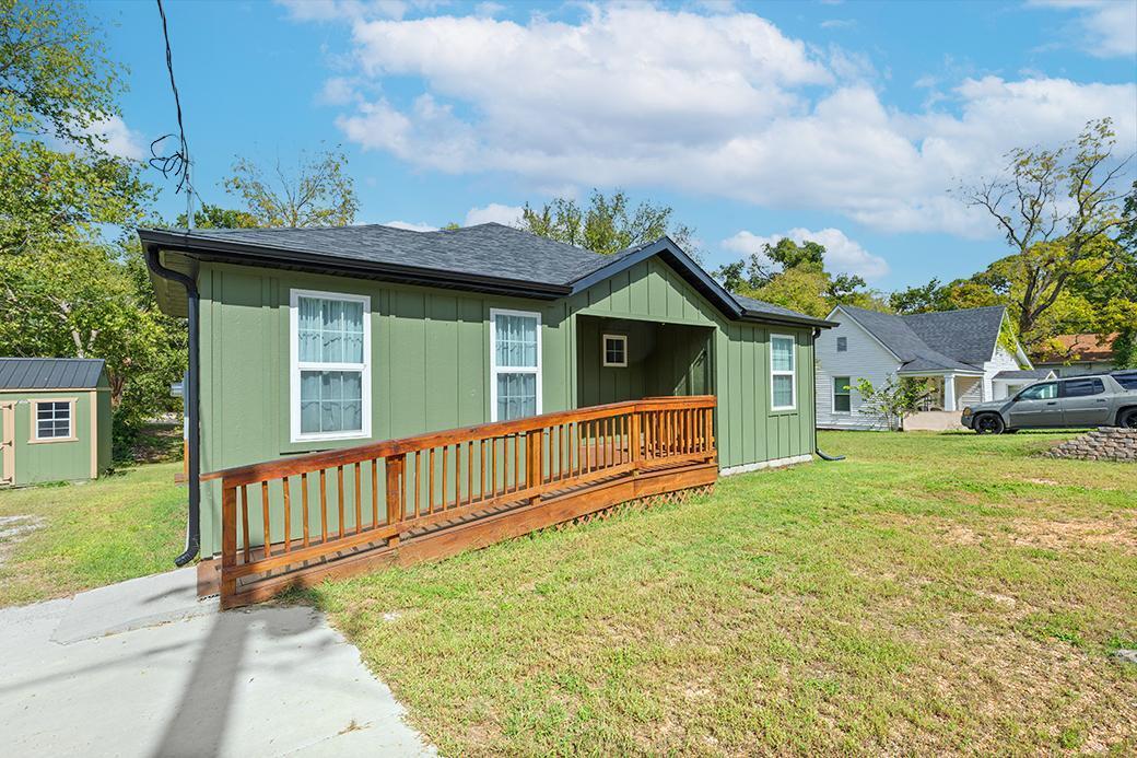 233 E Mckinley Street