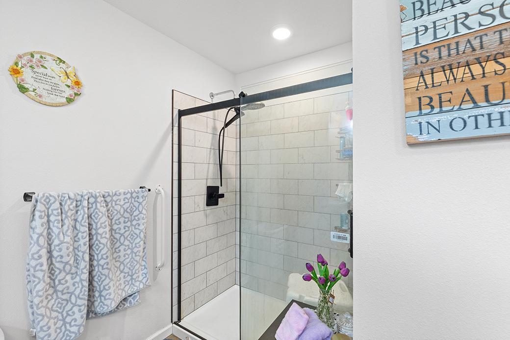 233 E Mckinley Street