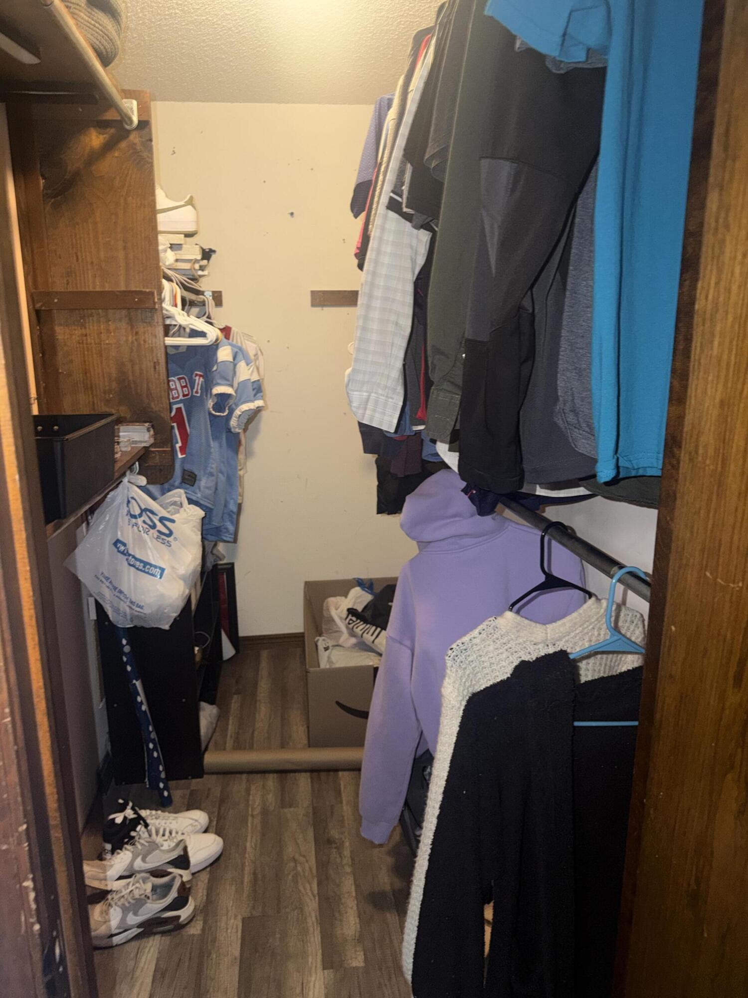 809 E Wickersham Drive