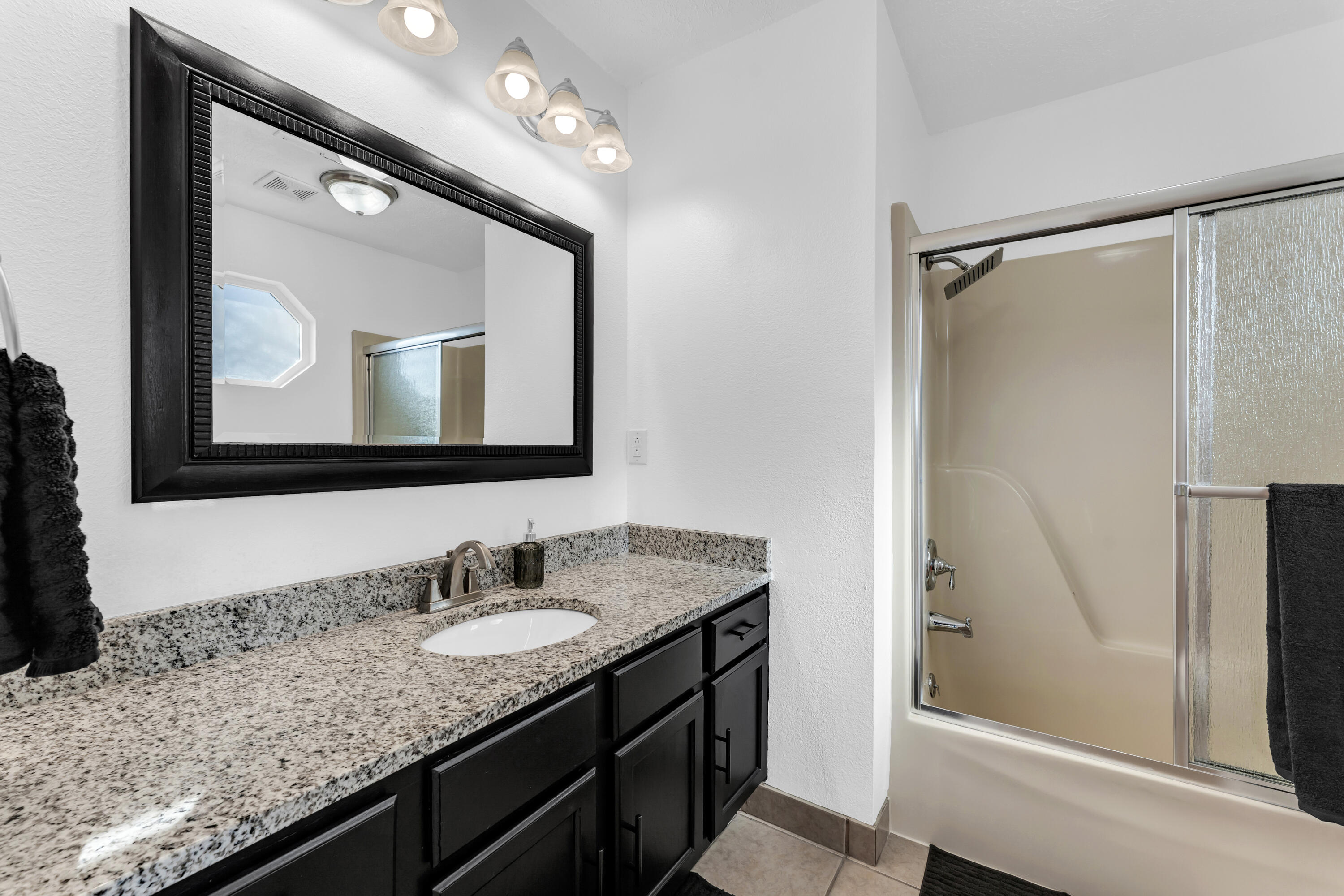 2749 N Washington Avenue