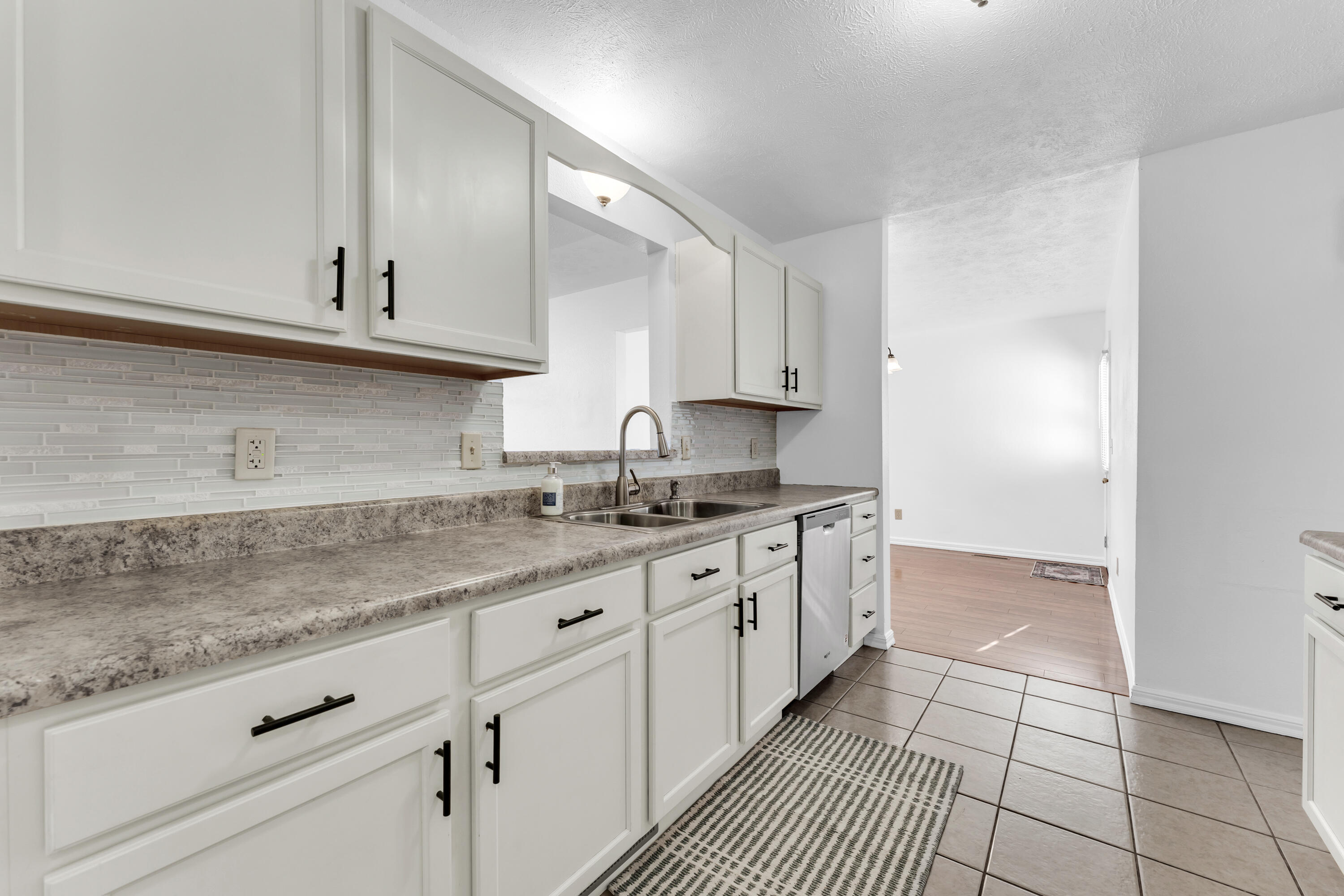 2749 N Washington Avenue