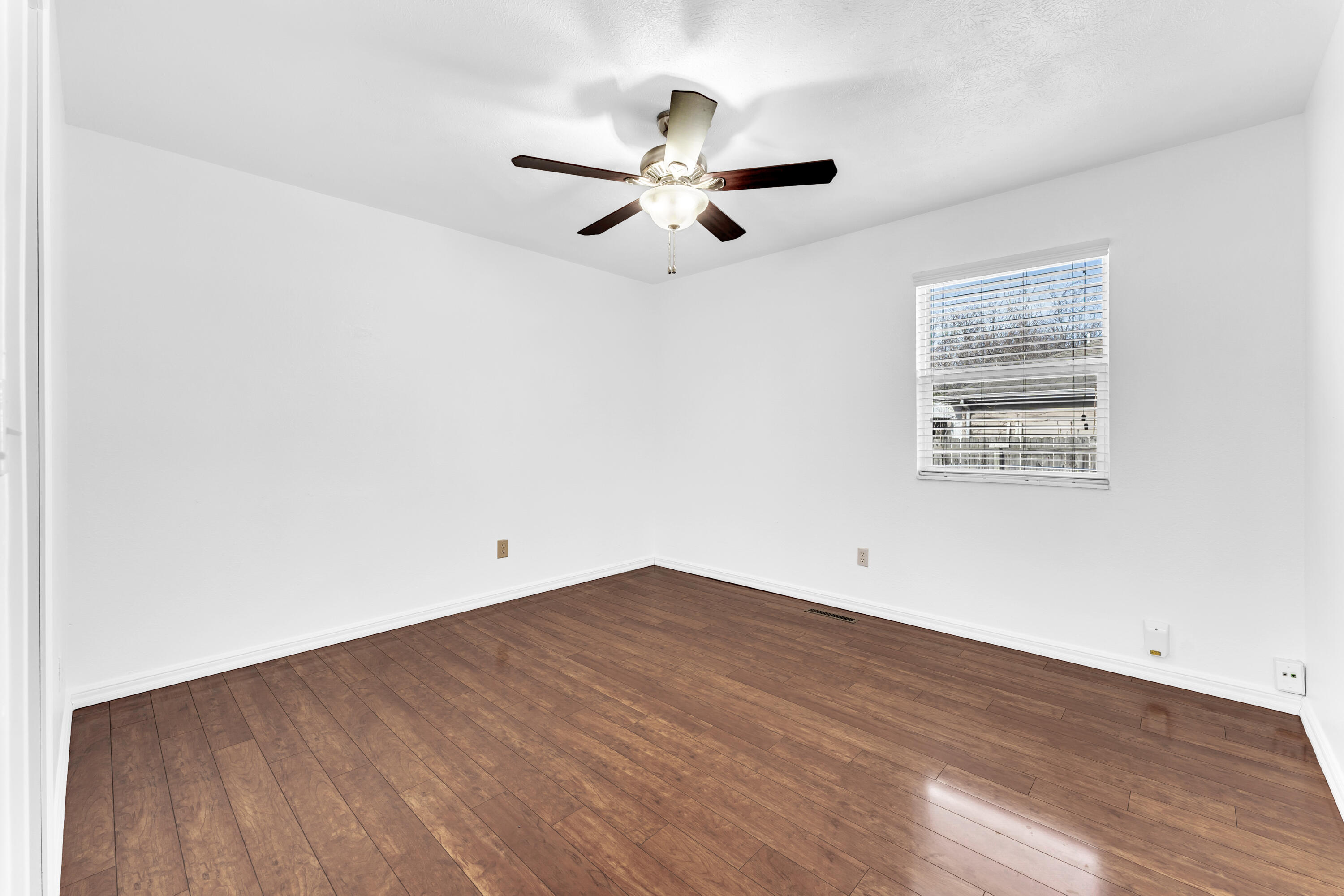 2749 N Washington Avenue