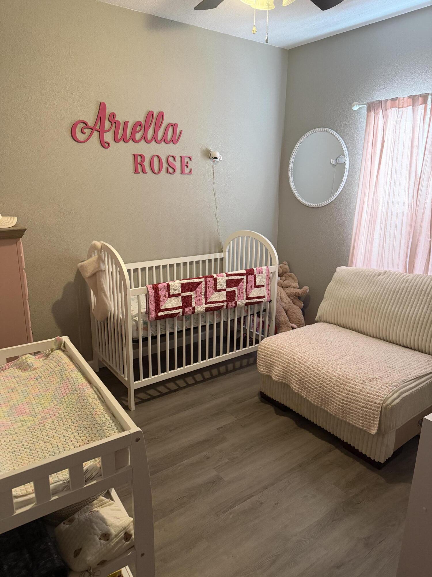 327 W Sherman Street