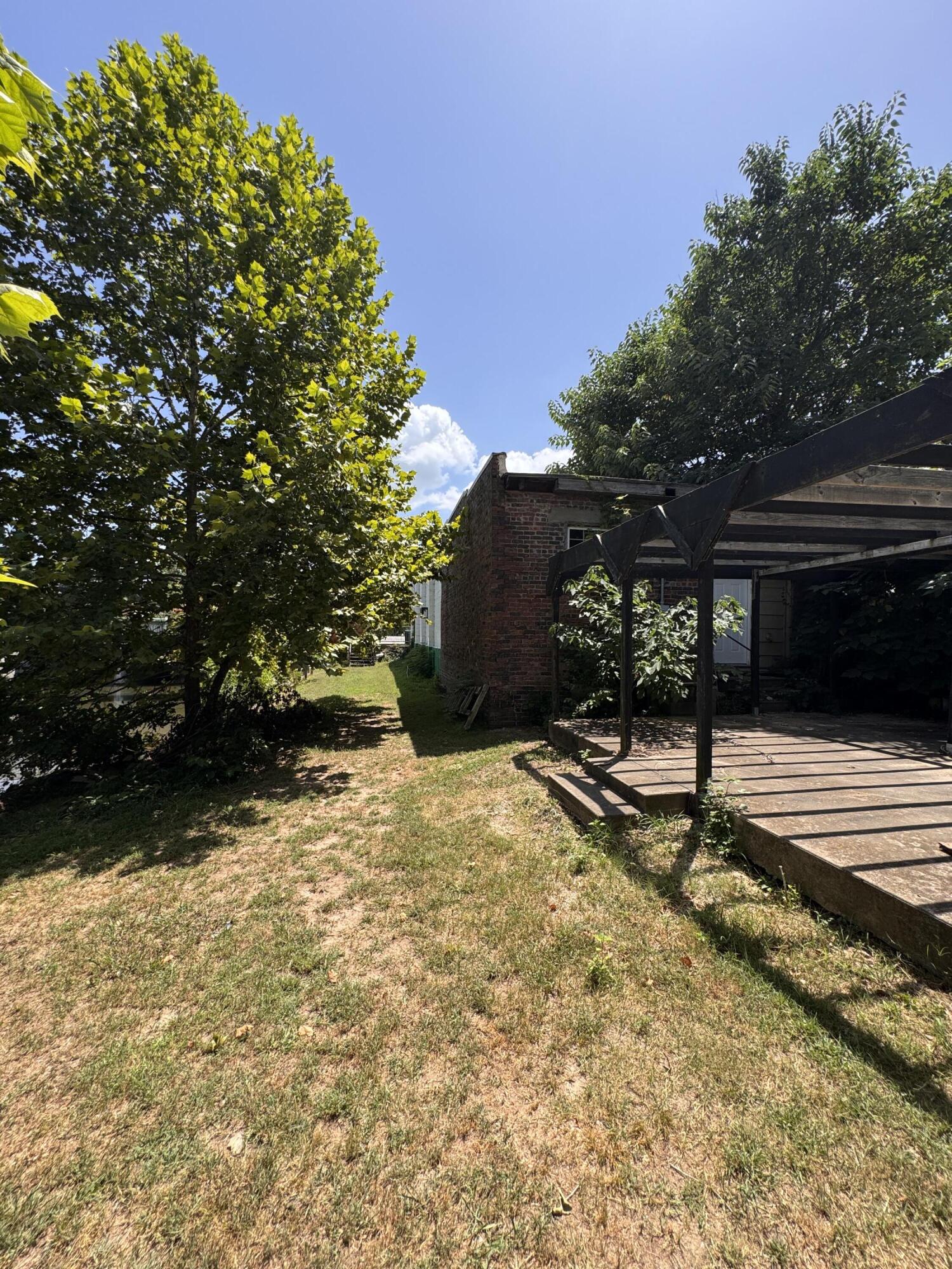 1204 Cherokee Avenue