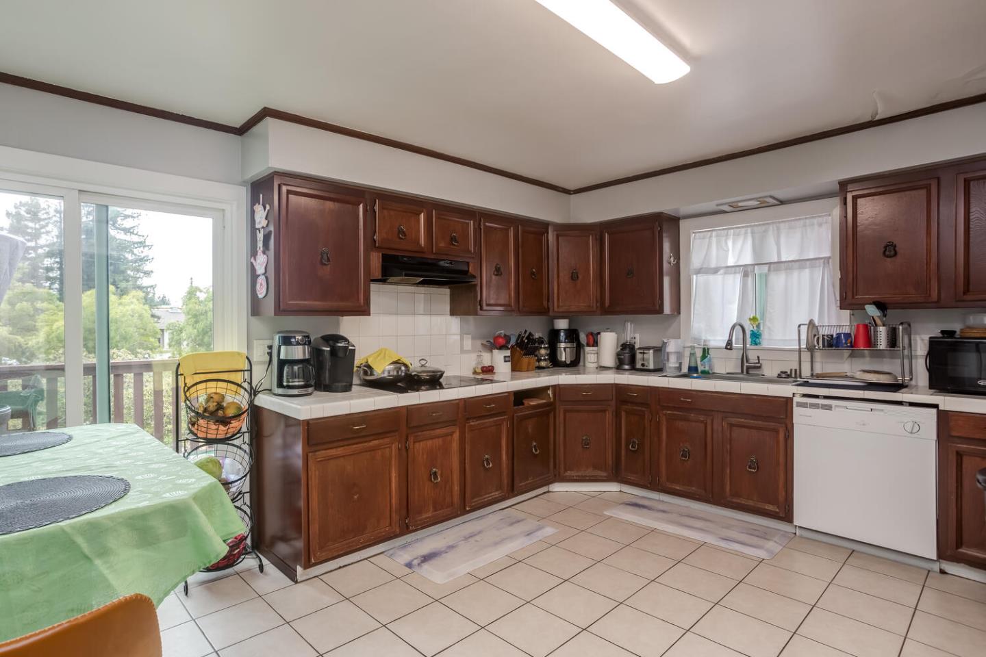731 Valota RD
