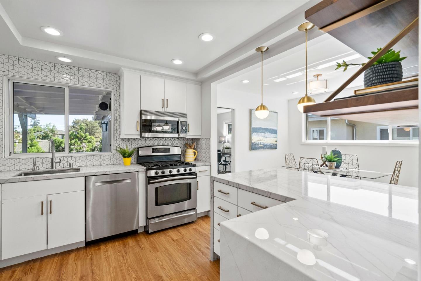 1825 Alameda De Las Pulgas