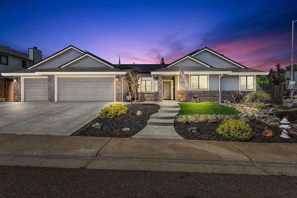 9391 Rolling Glen Court