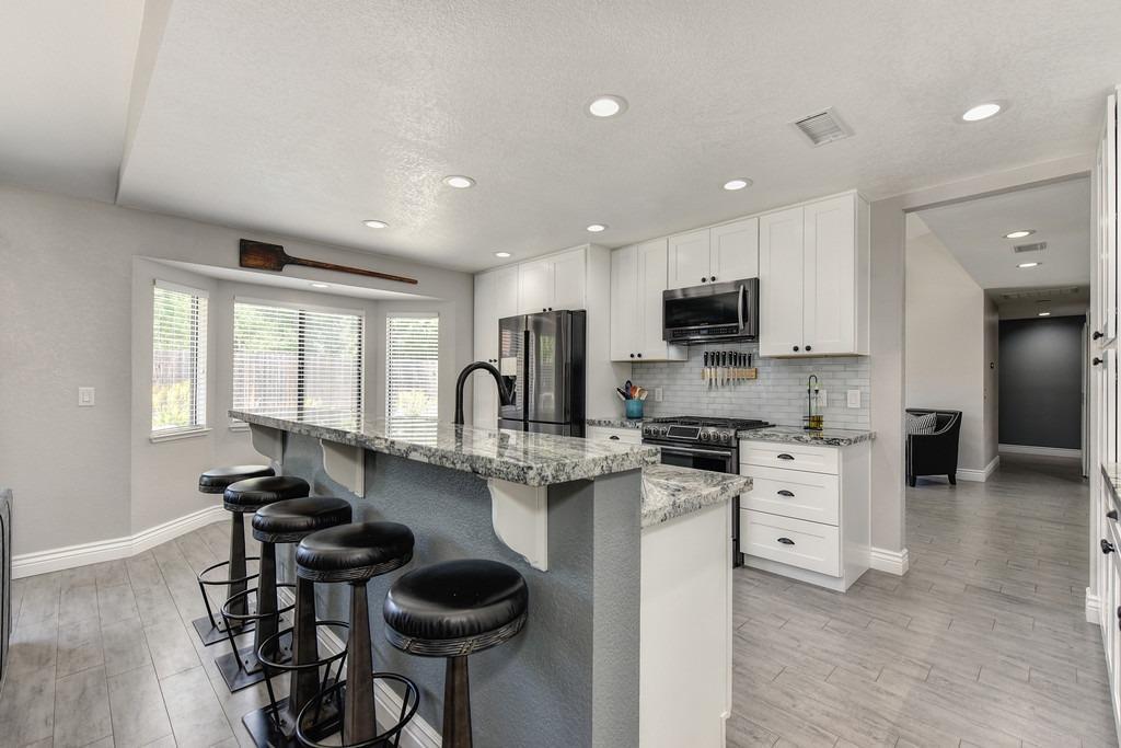 9391 Rolling Glen Court