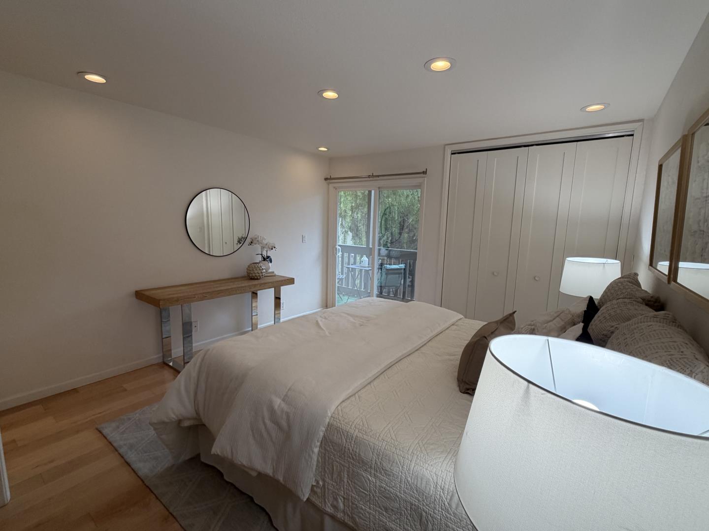 480 East Okeefe Street 206