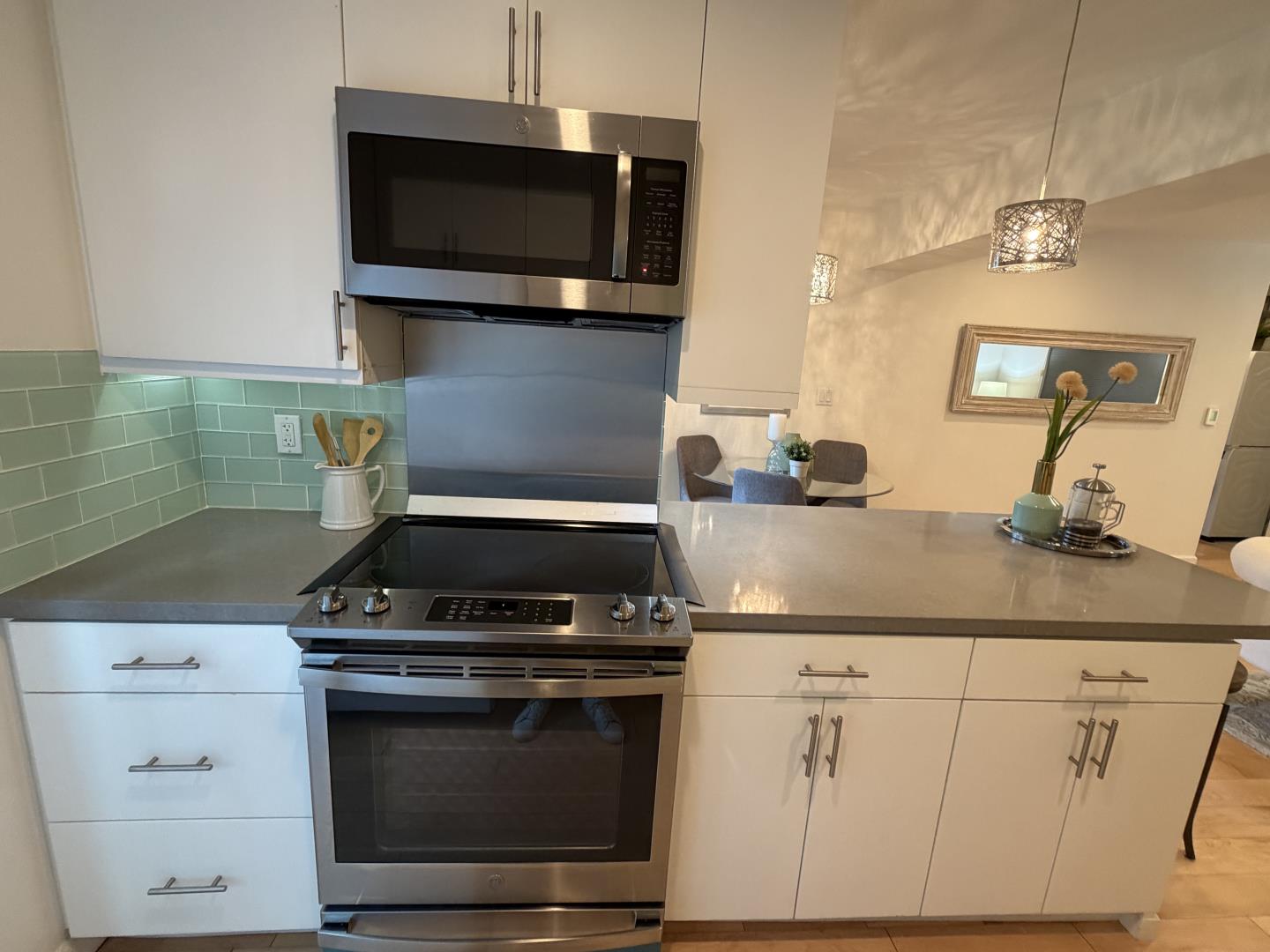 480 East Okeefe Street 206