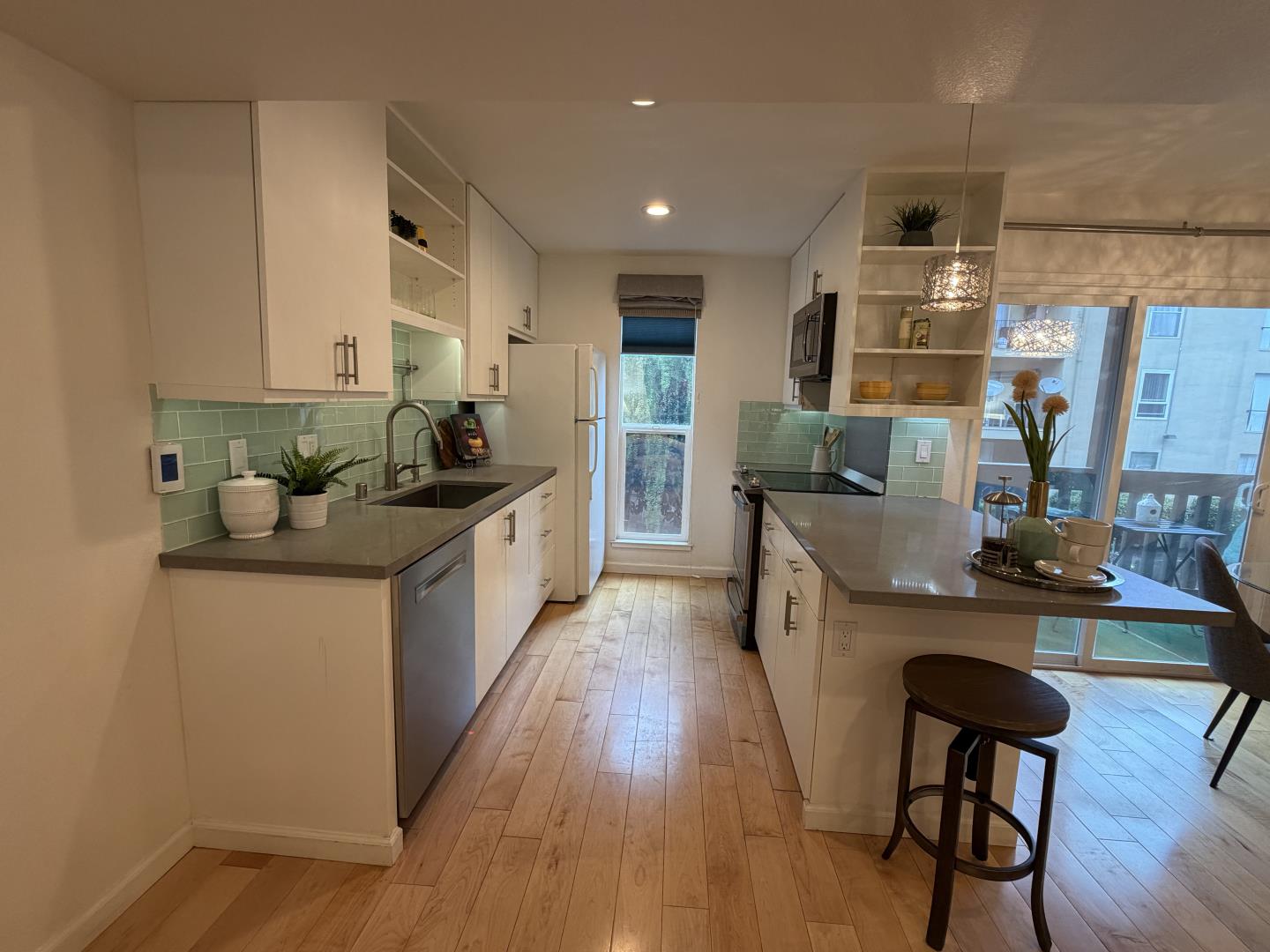 480 East Okeefe Street 206