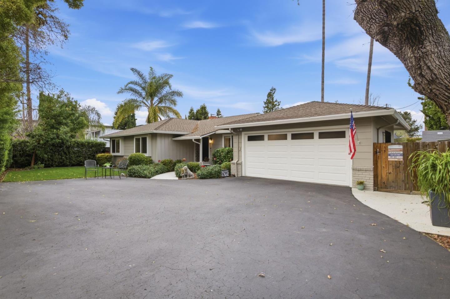 171 Santiago Avenue
