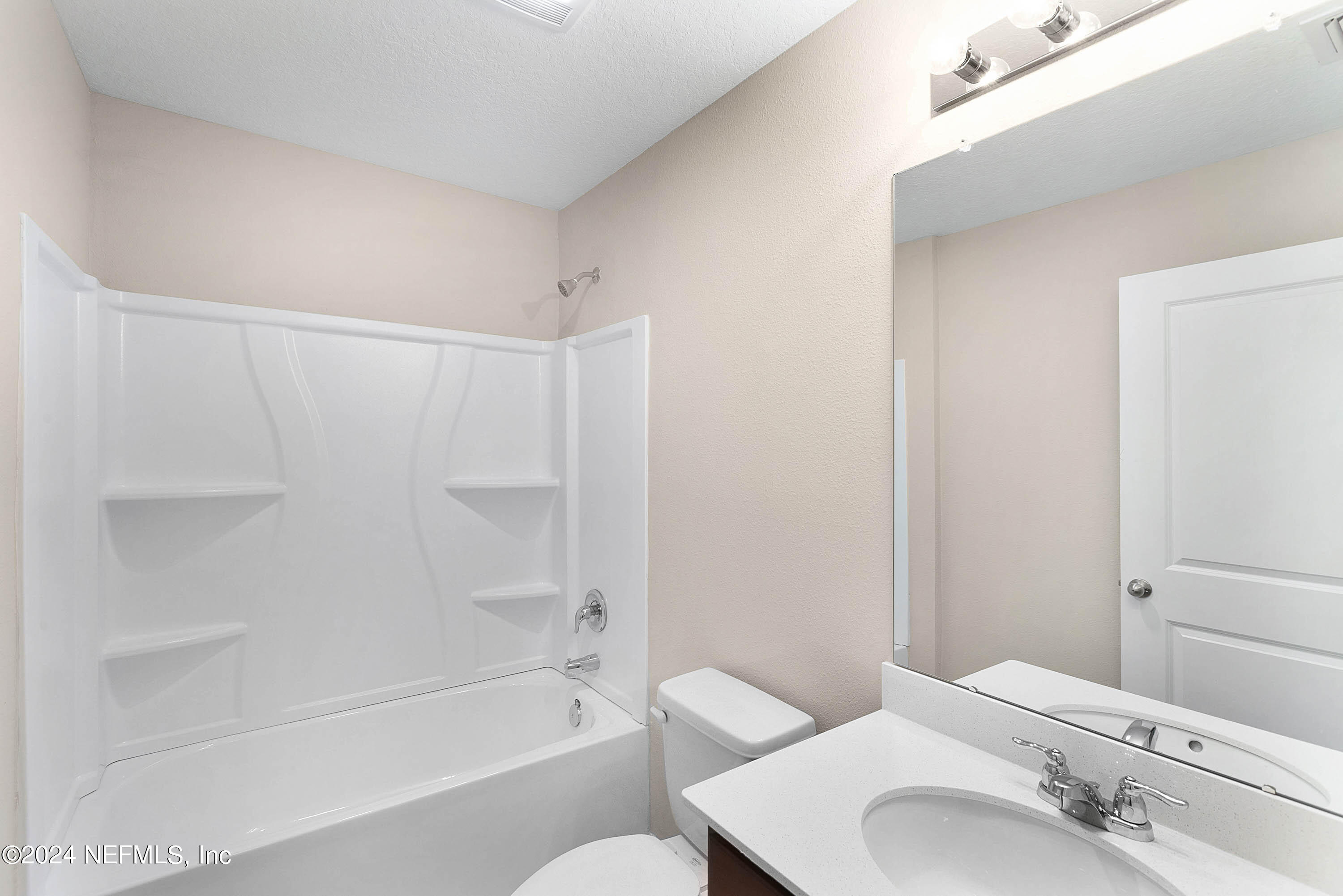 12512 CREEKSIDE MANOR Drive