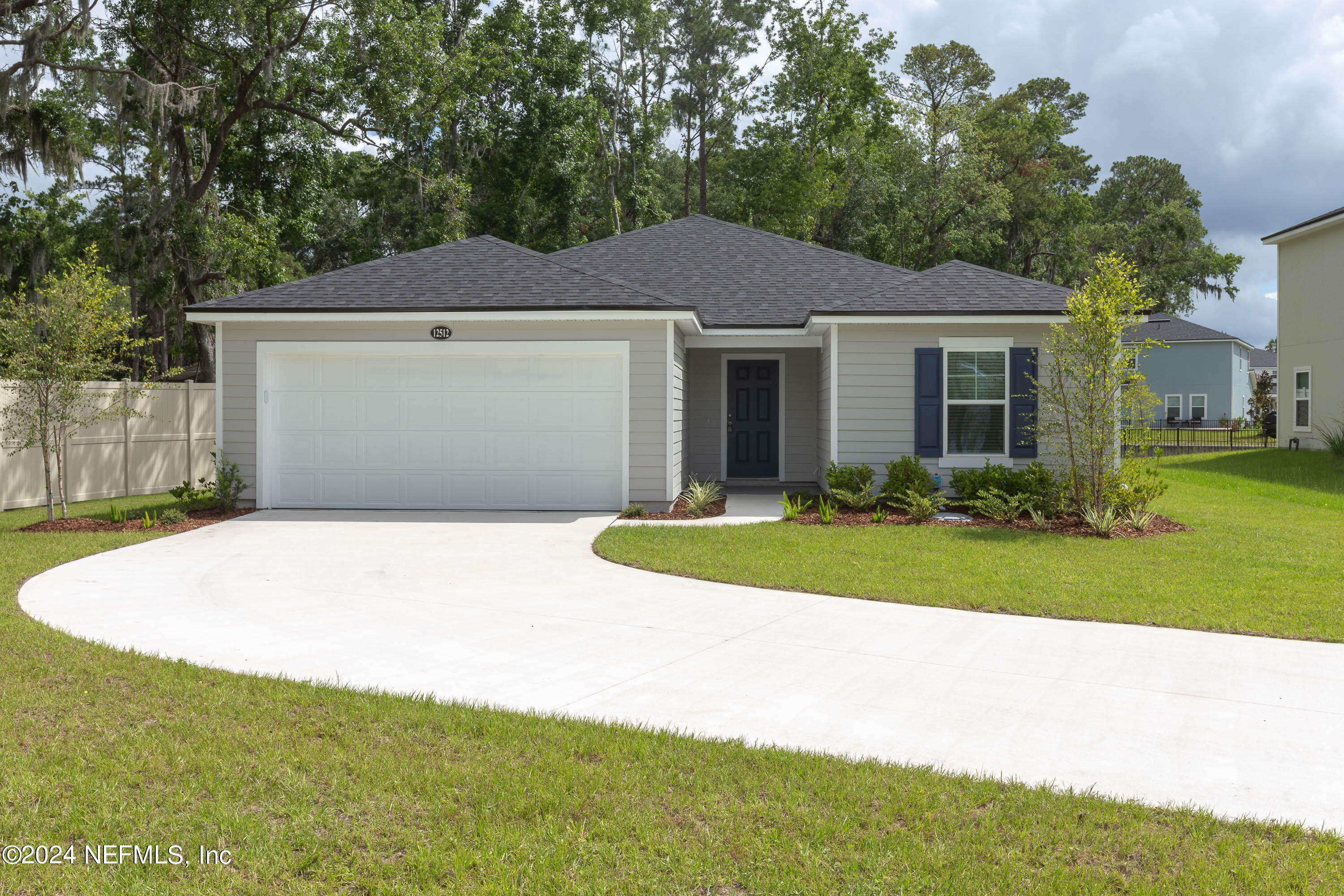 12512 CREEKSIDE MANOR Drive