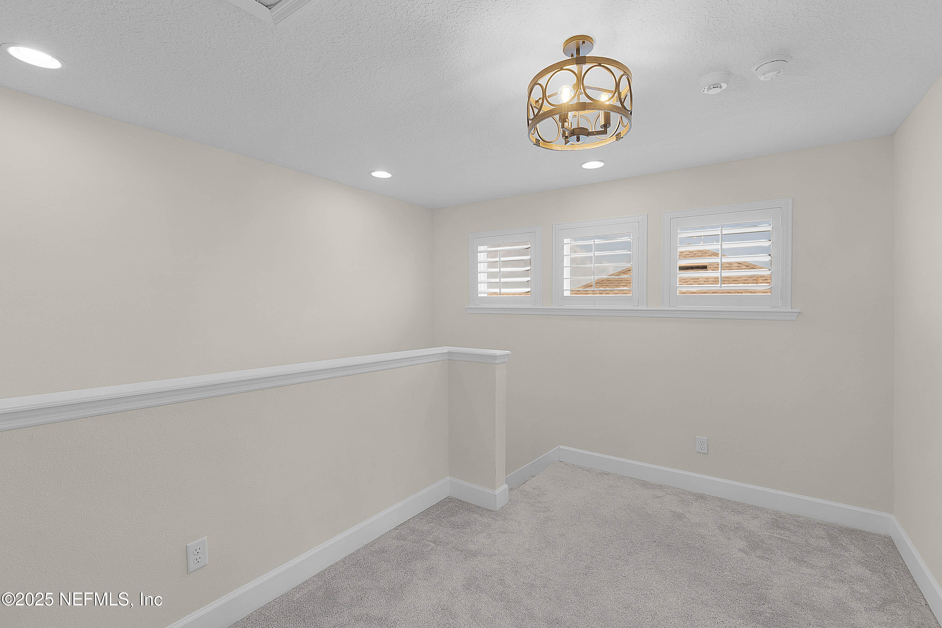 113 GARDEN WOOD Drive