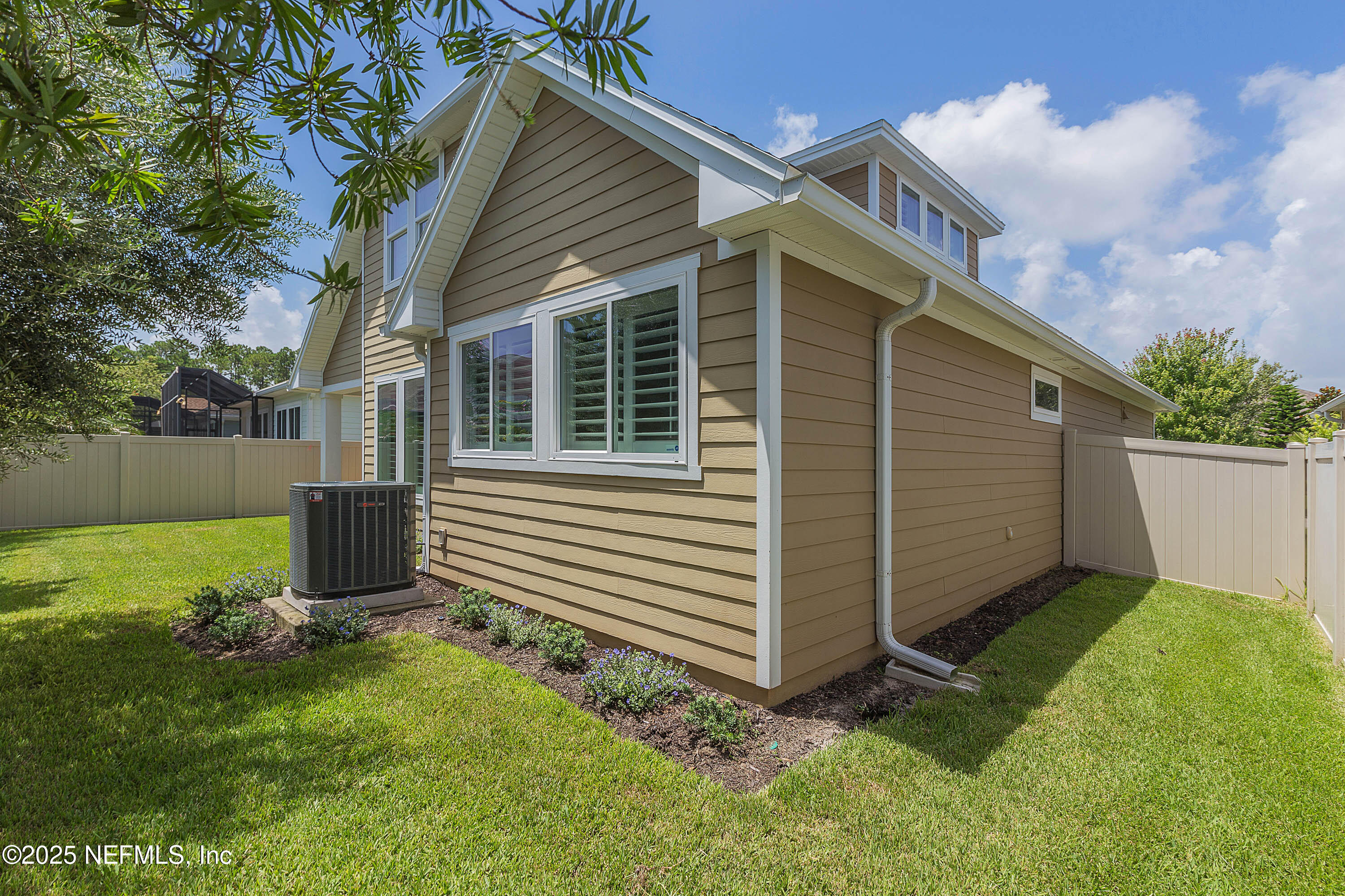 113 GARDEN WOOD Drive
